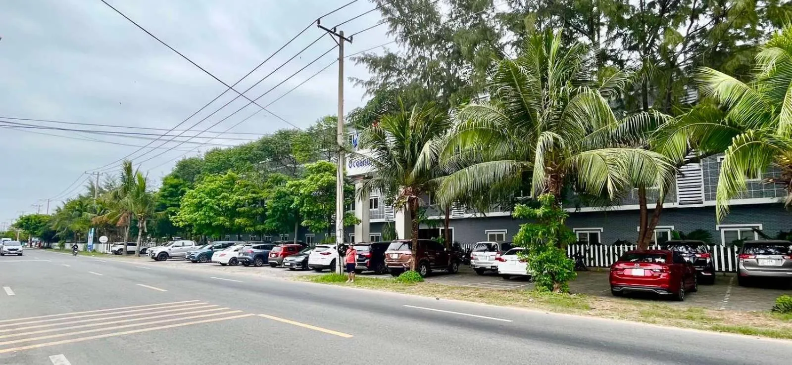 Oceanward Hotel & Resort