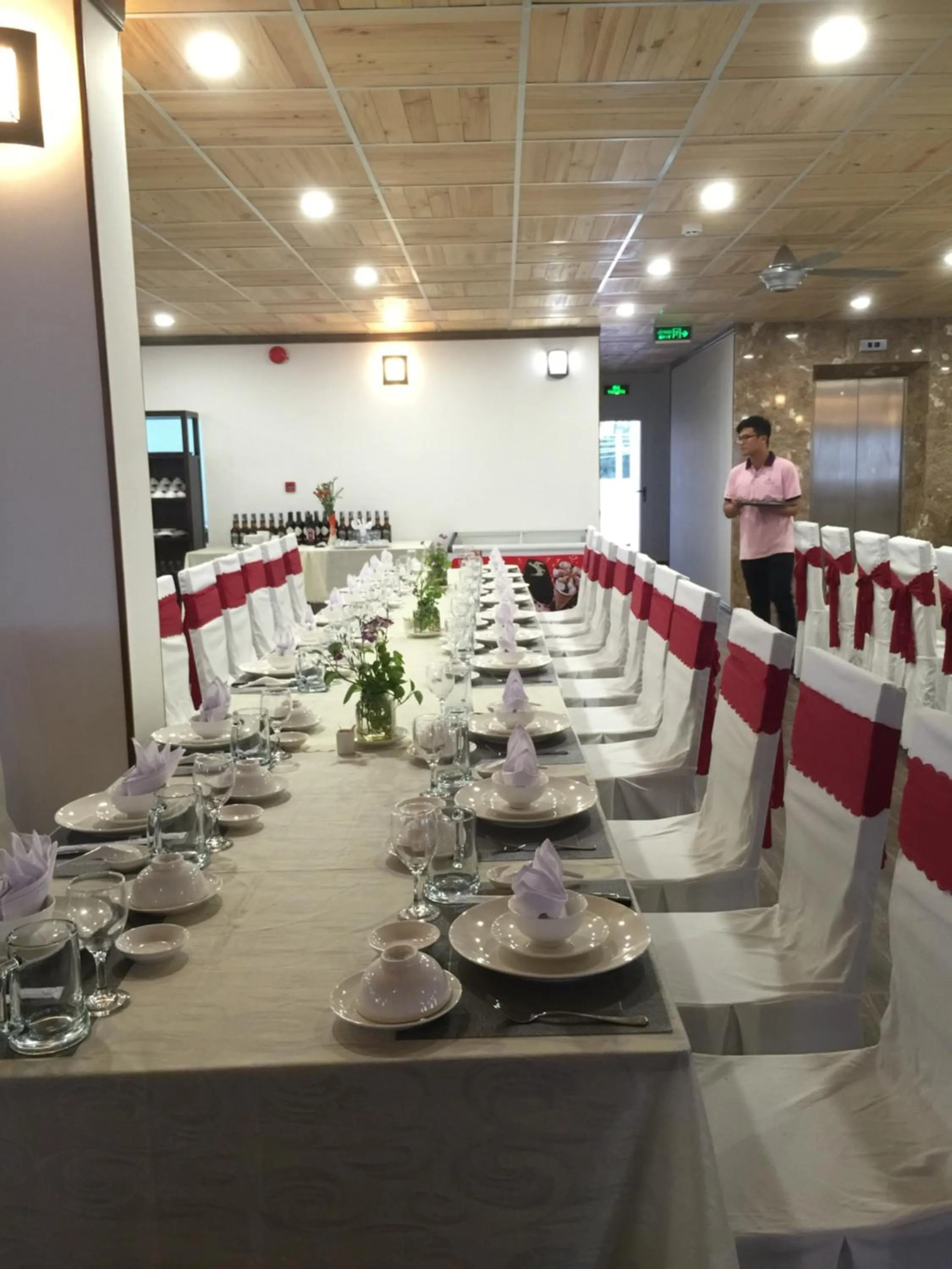 Oceanward Hotel & Resort