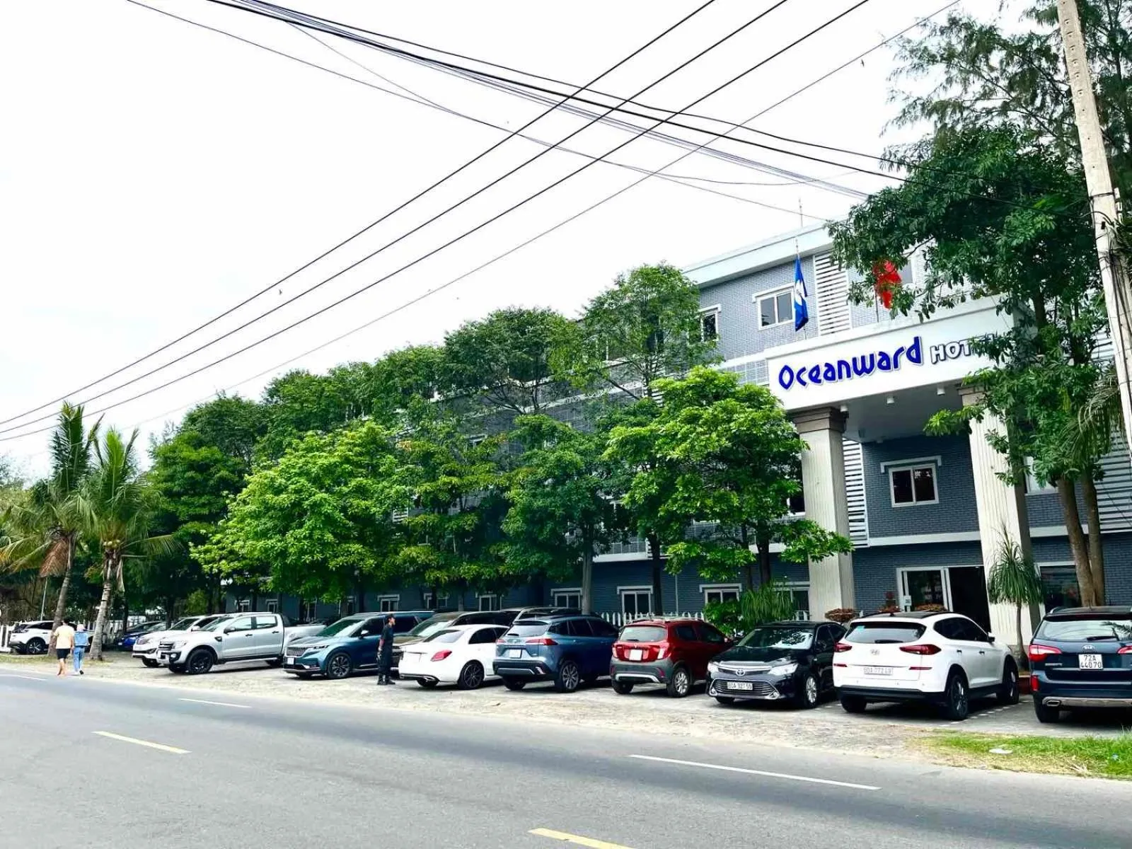 Oceanward Hotel & Resort