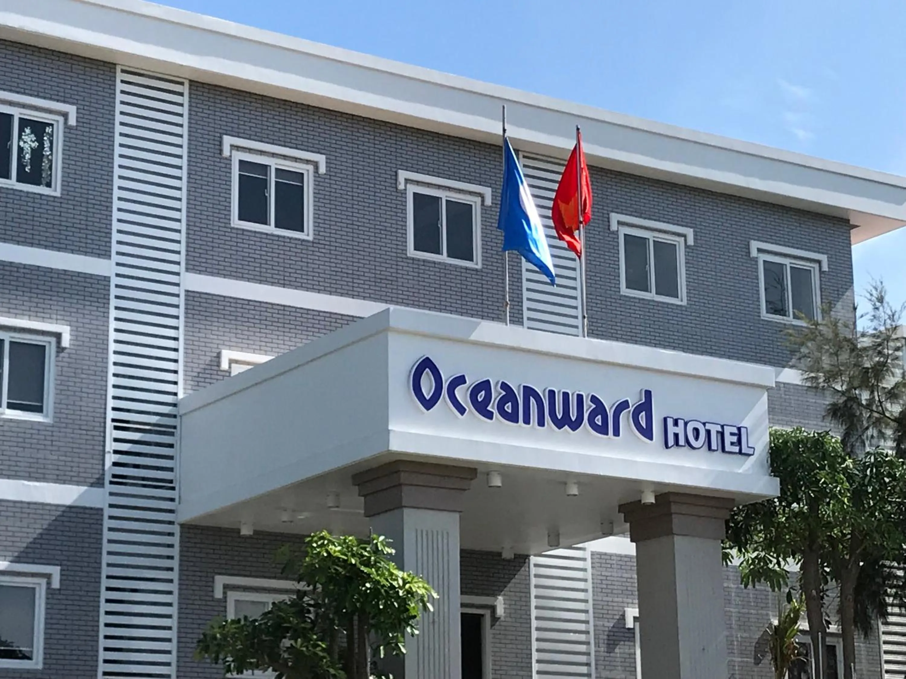 Oceanward Hotel & Resort