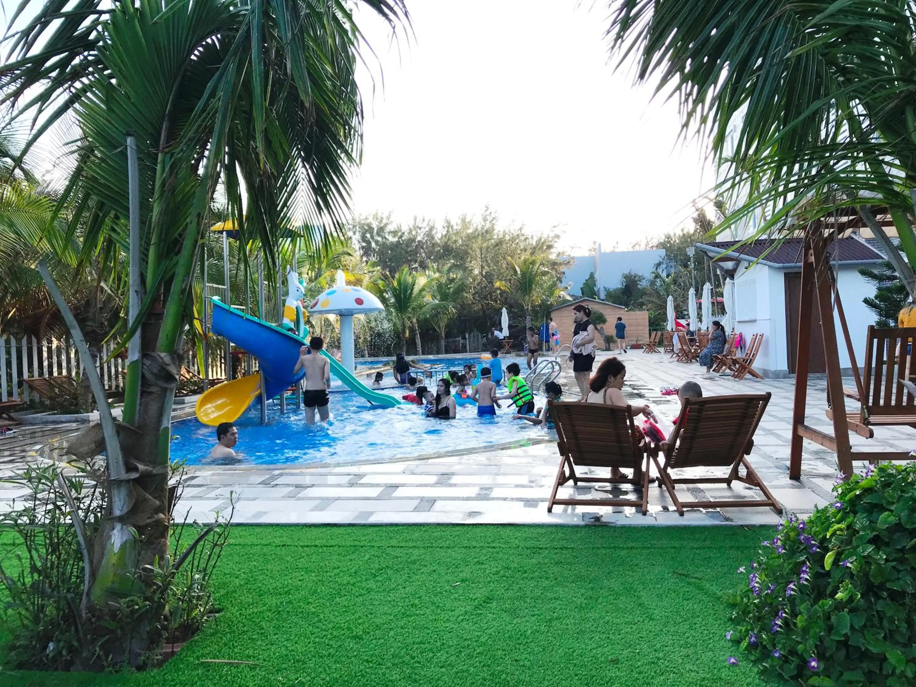 Property building in Oceanward Hotel & Resort