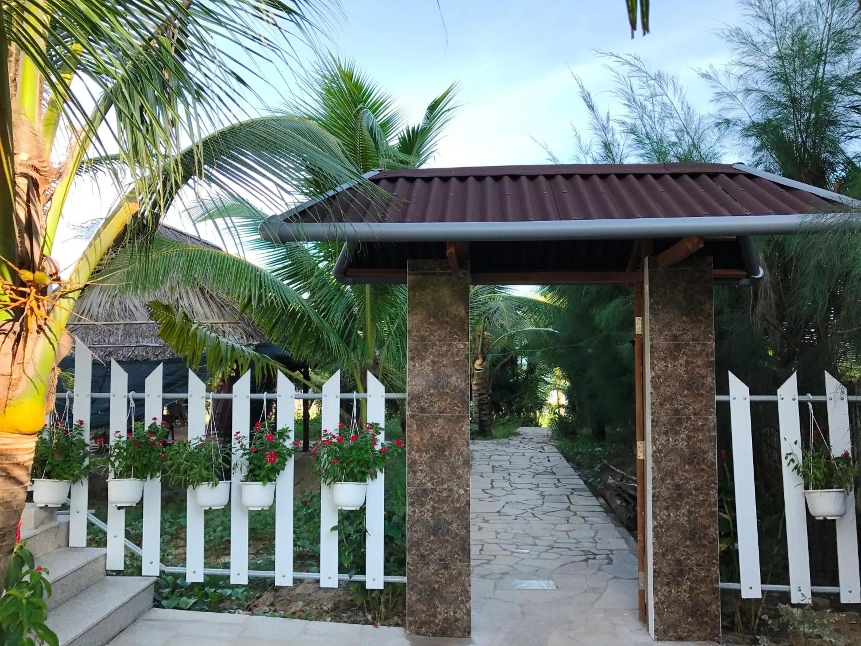 Property building in Oceanward Hotel & Resort