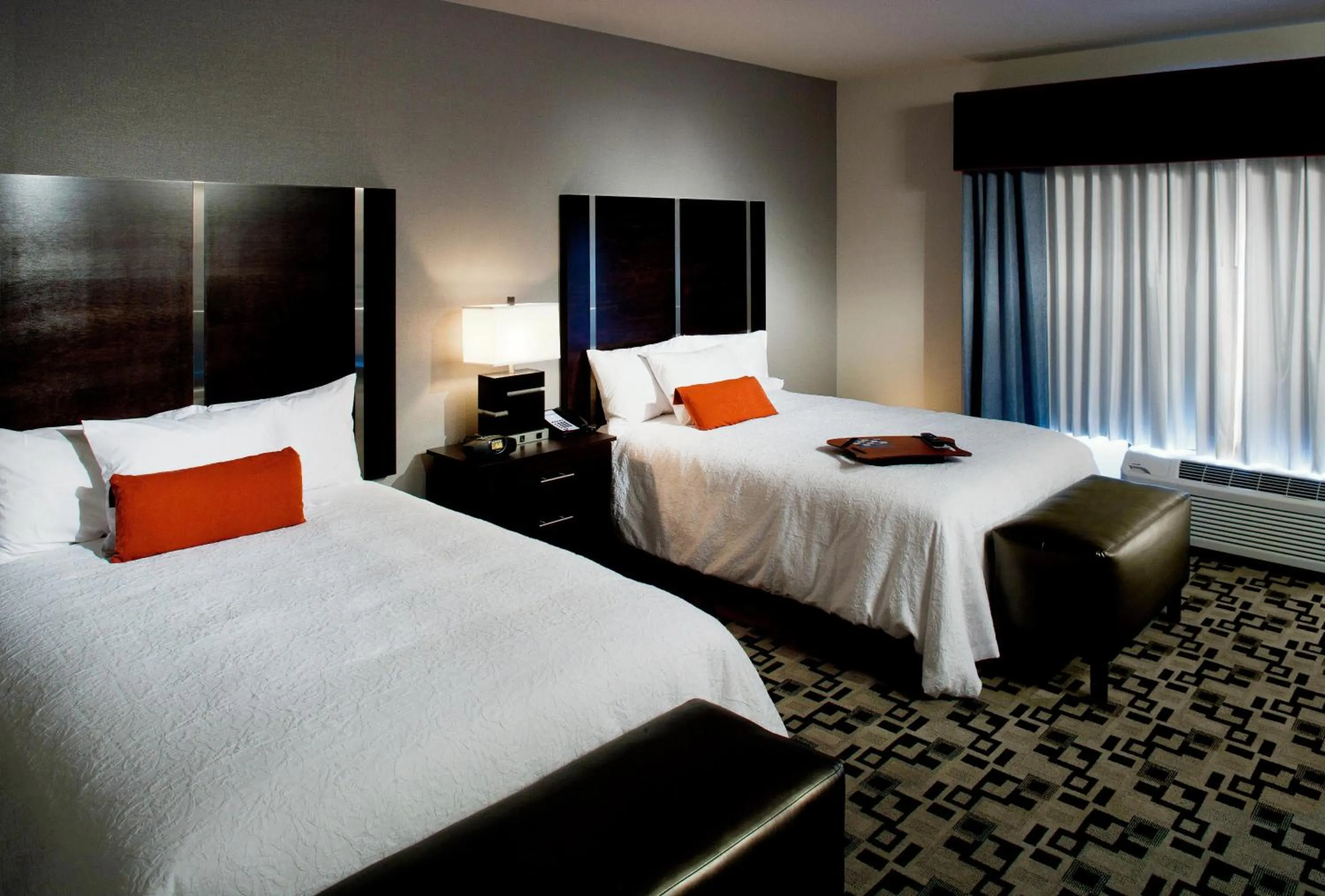 Bedroom, Bed in Hampton Inn and Suites Marksville