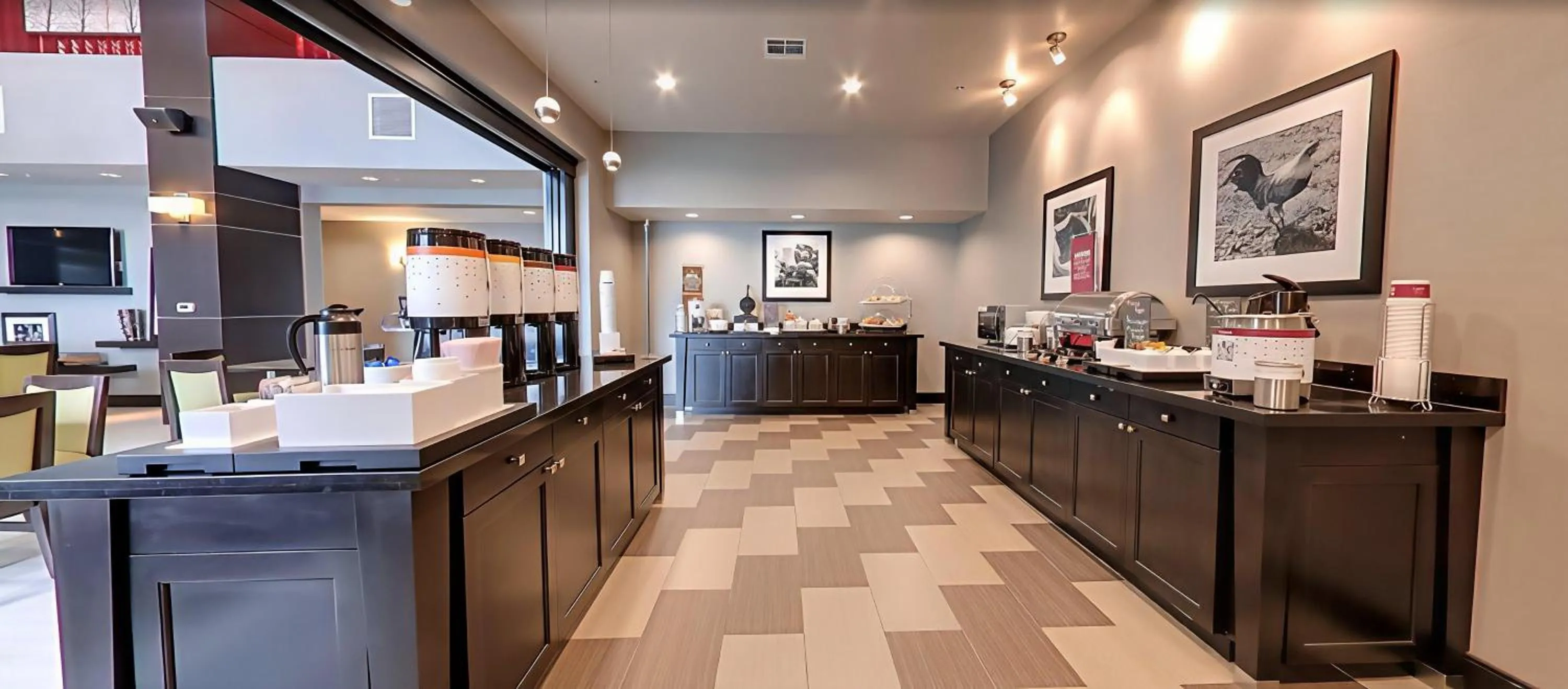 Breakfast in Hampton Inn and Suites Marksville