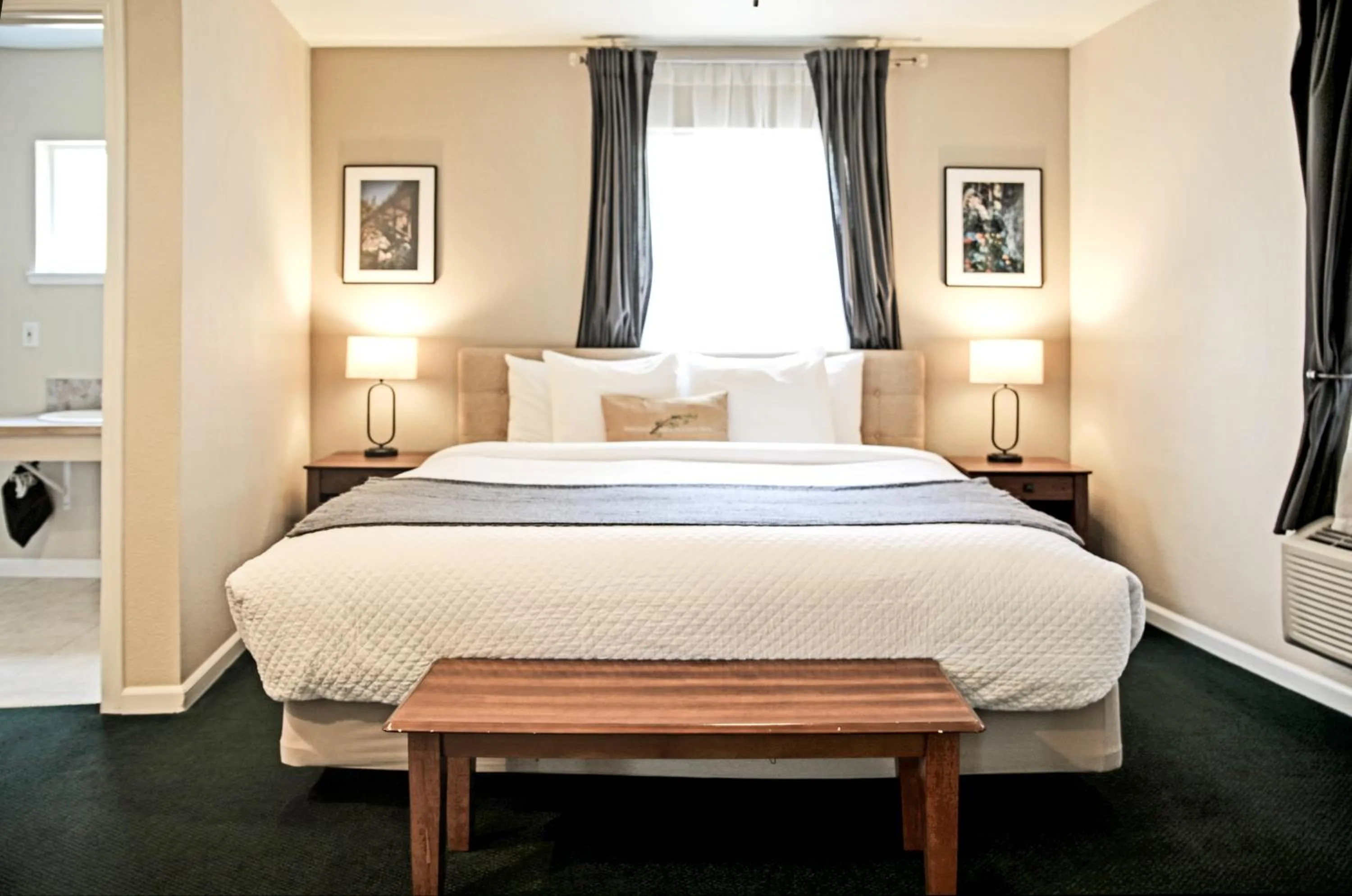 Bed in Sierra Mountain Inn