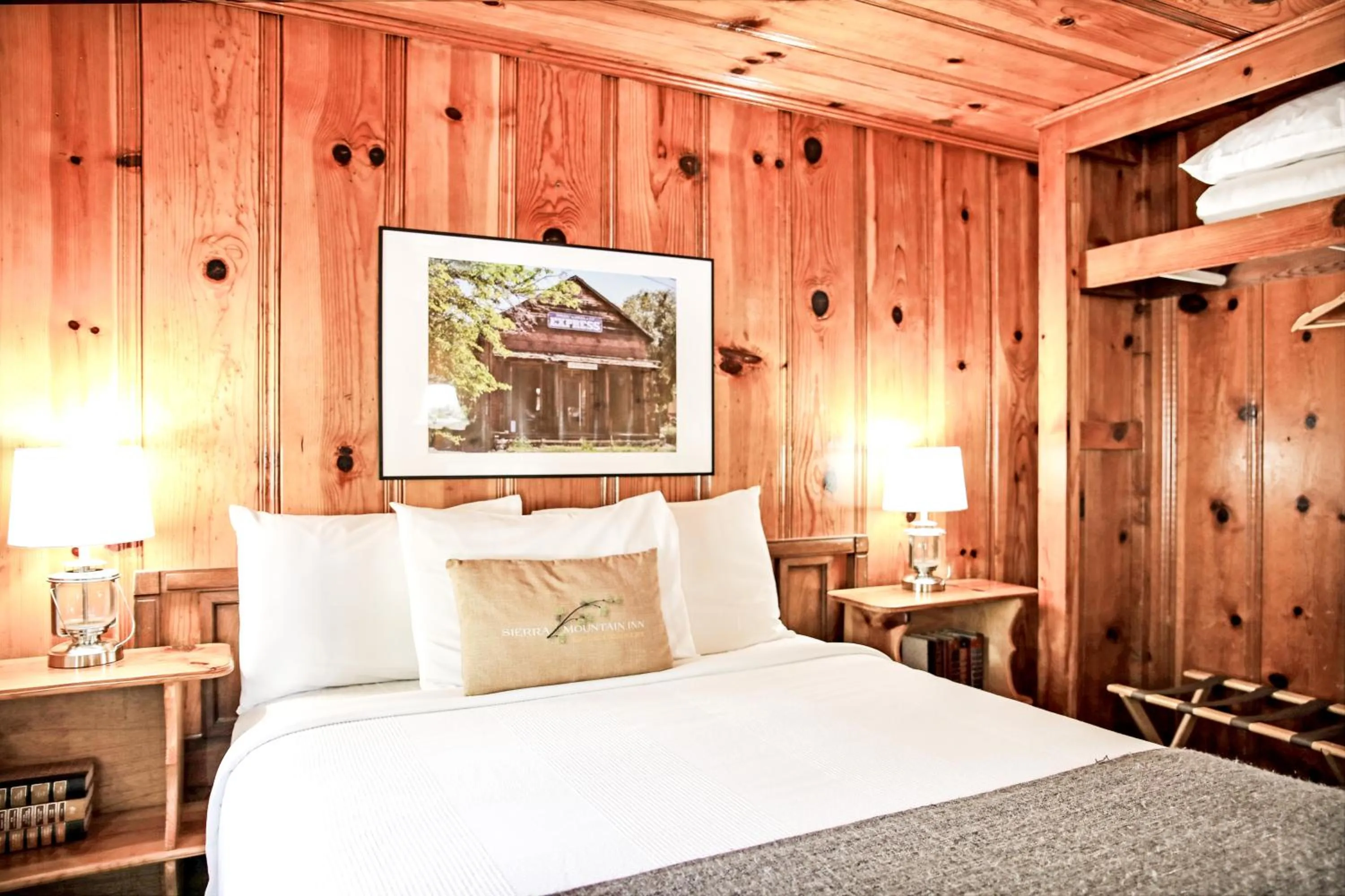 Bed in Sierra Mountain Inn