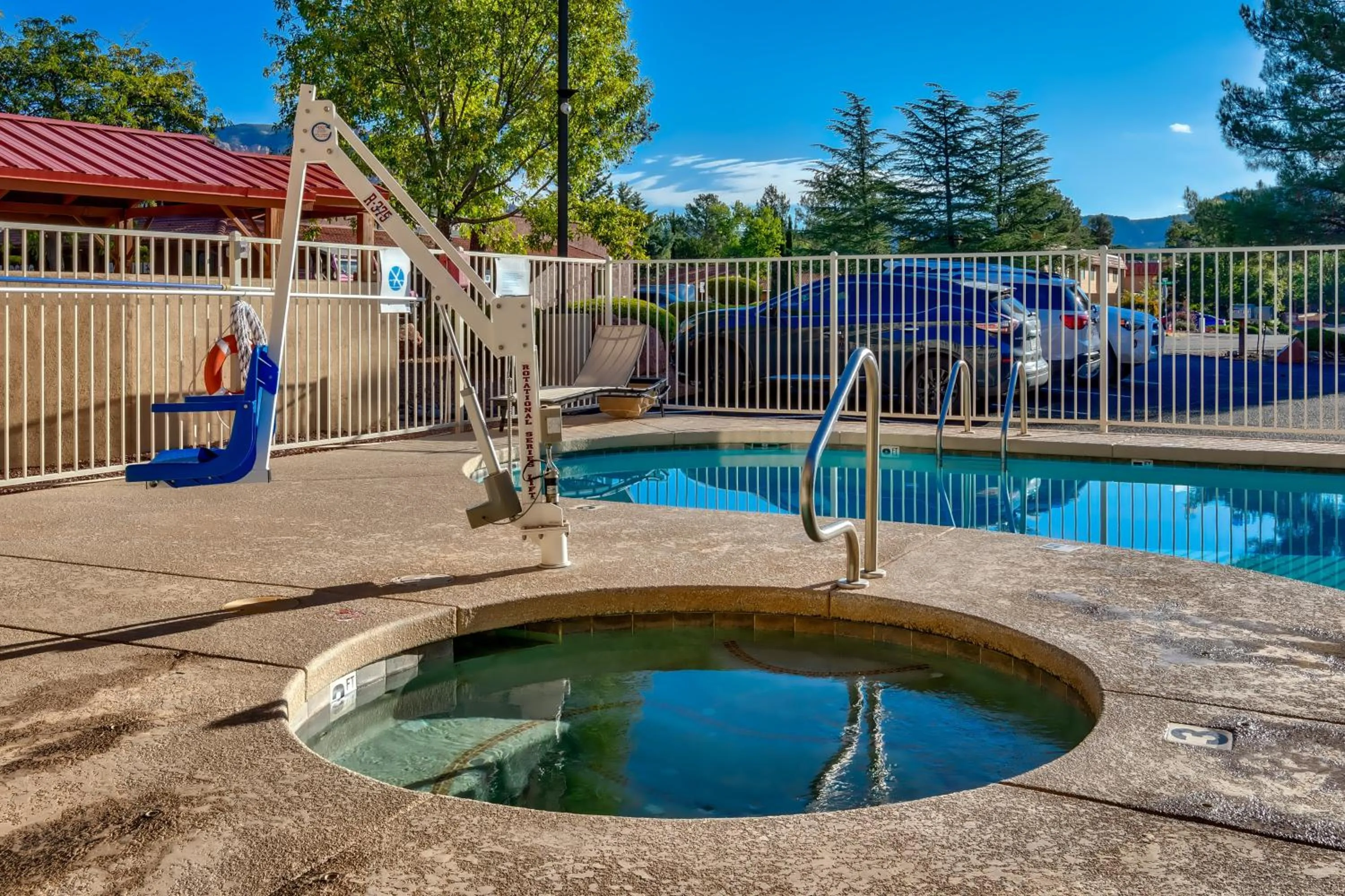 Hot Tub in The Views Inn Sedona