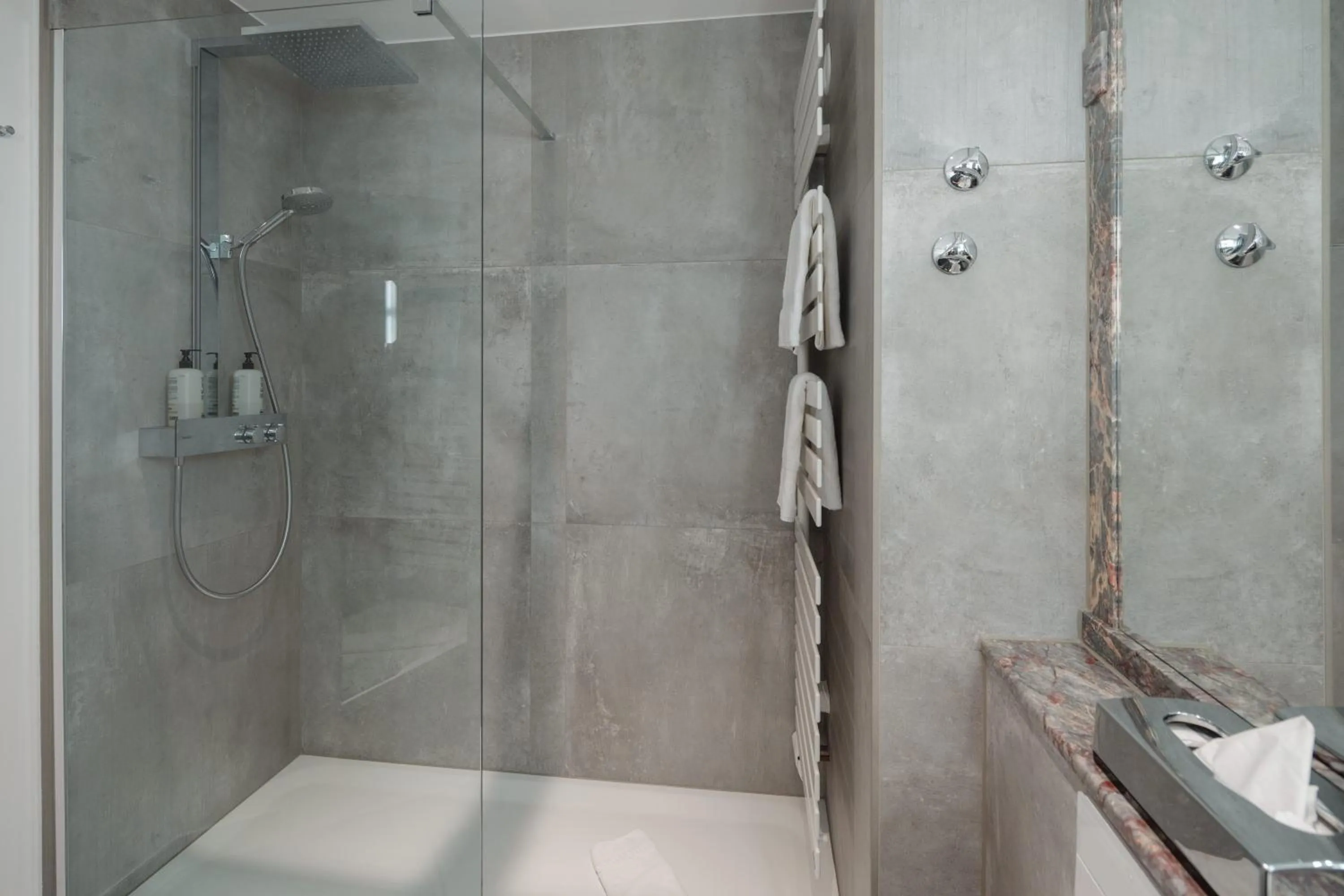 Shower in Villa Ney
