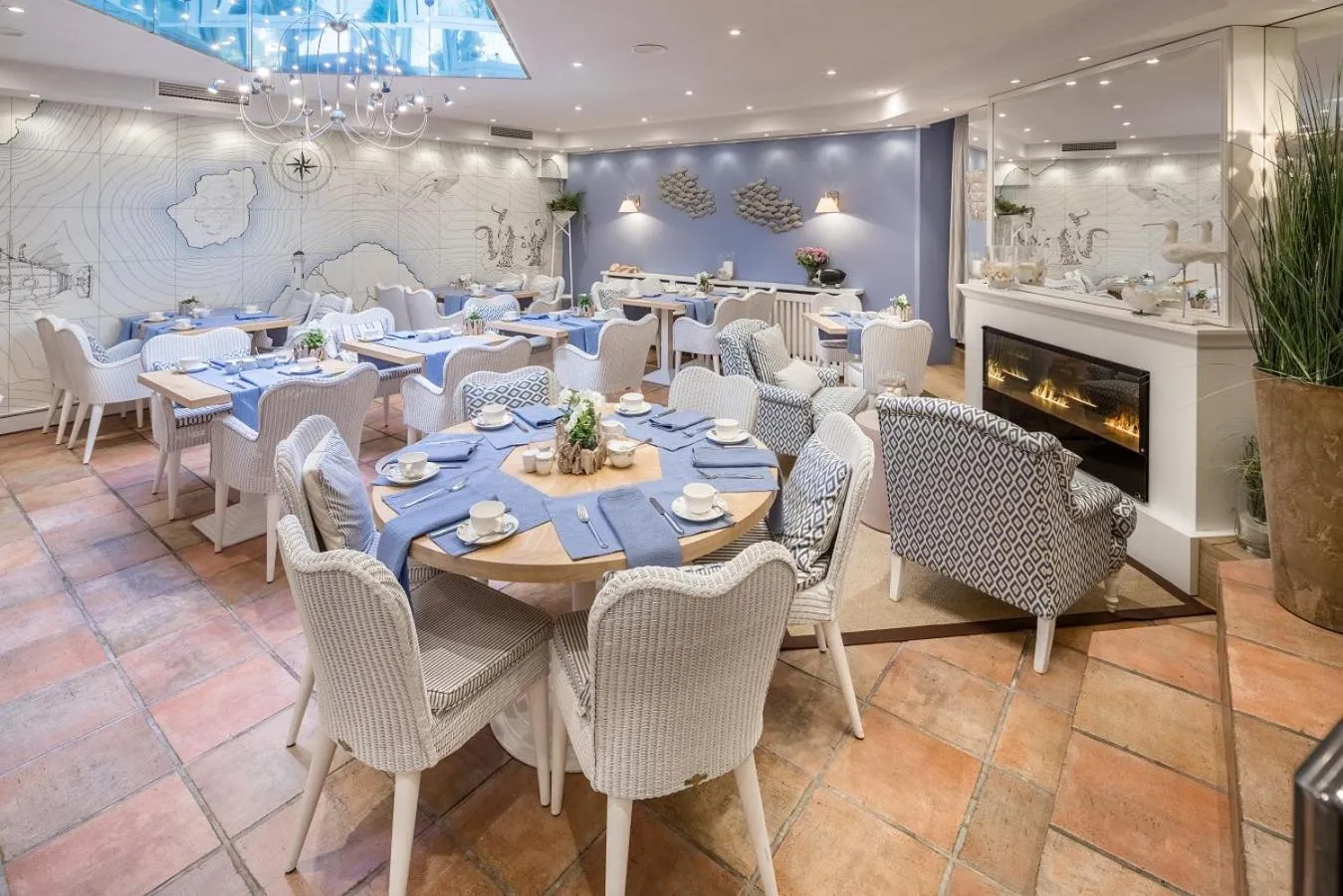 Breakfast in Villa Ney