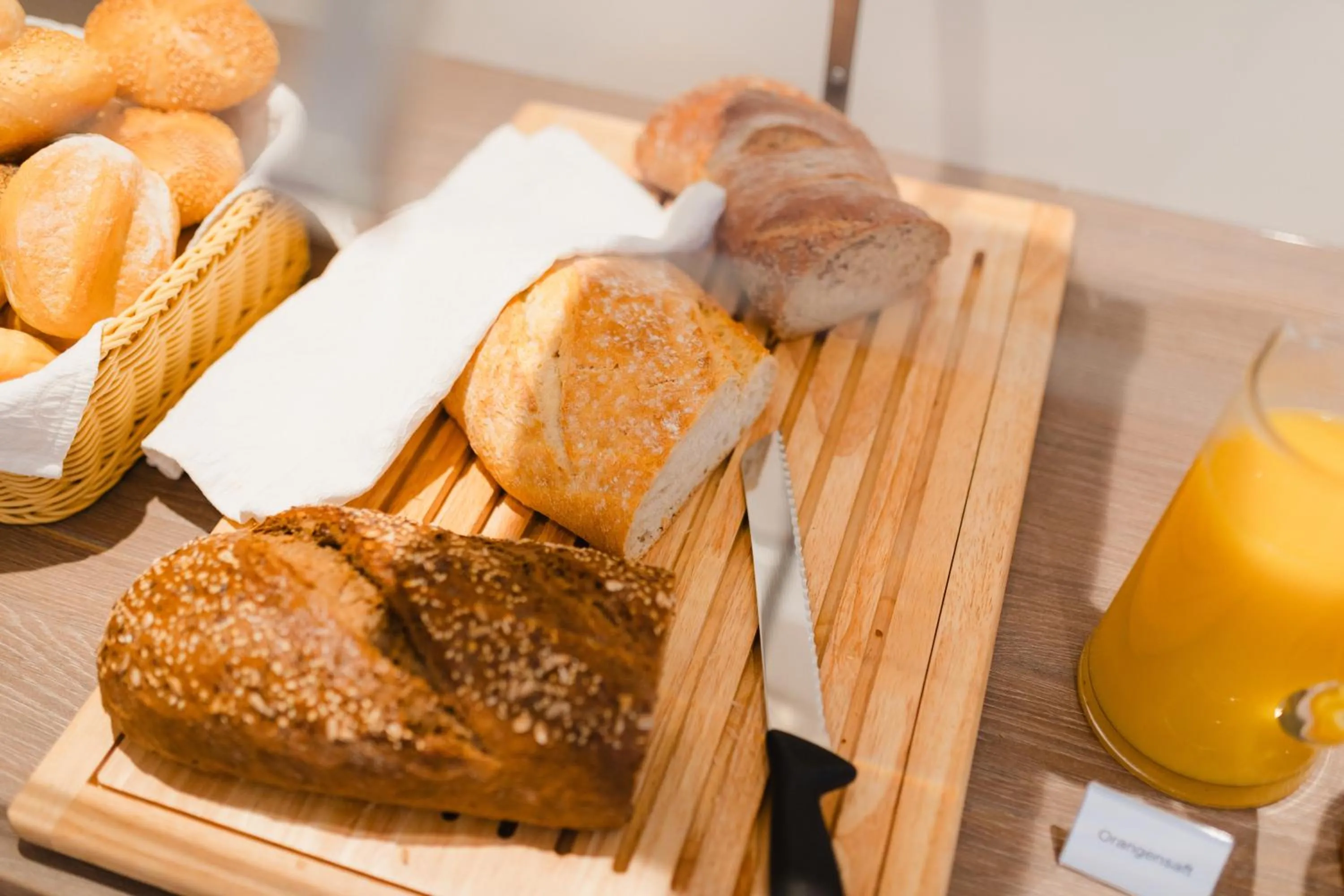 Food and drinks in Villa Ney