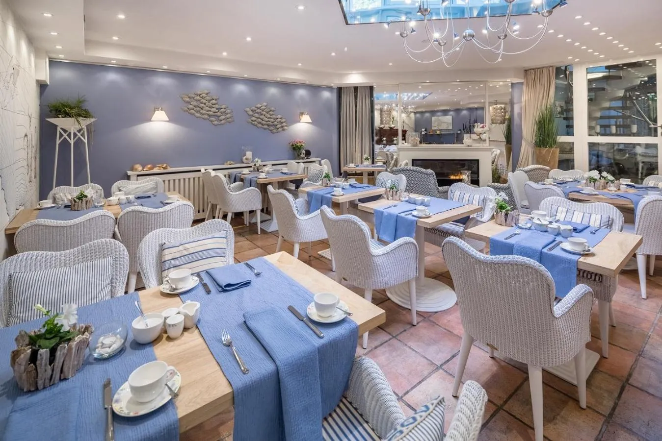 Breakfast in Villa Ney