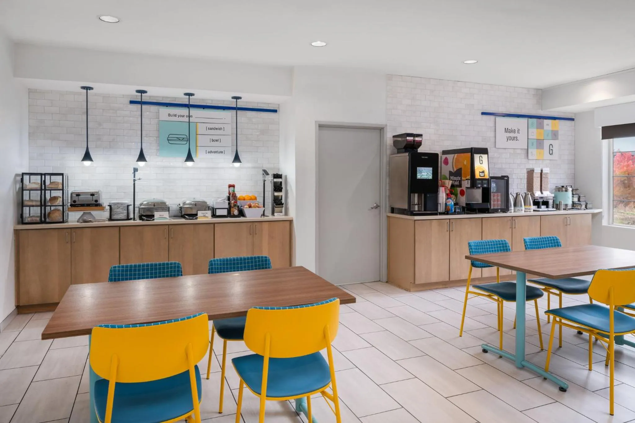 Breakfast in Garner Hotel Liberty Lake by IHG