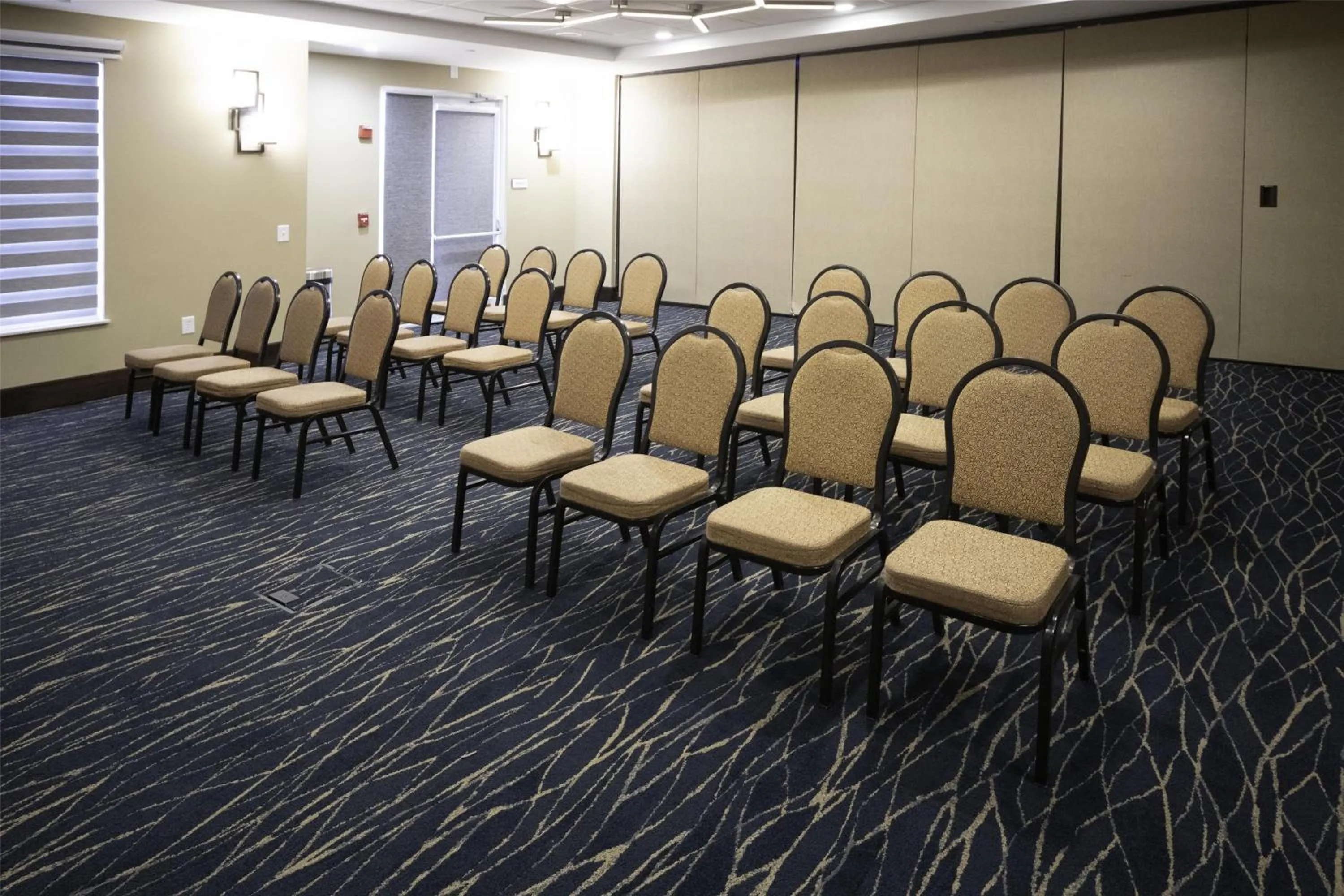 Meeting/conference room in Hilton Garden Inn Fayetteville/Fort Bragg