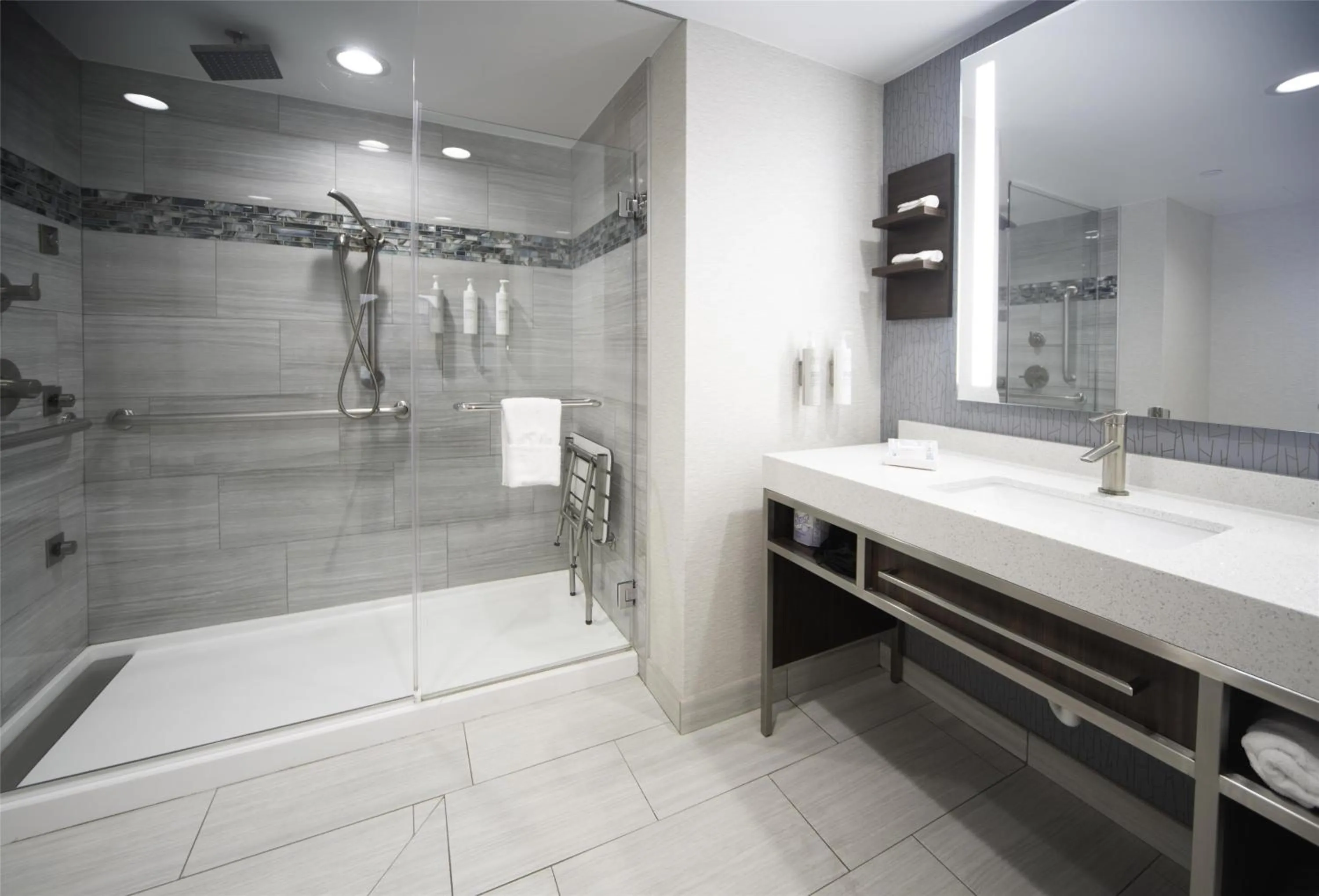 Bathroom in Hilton Garden Inn Fayetteville/Fort Bragg