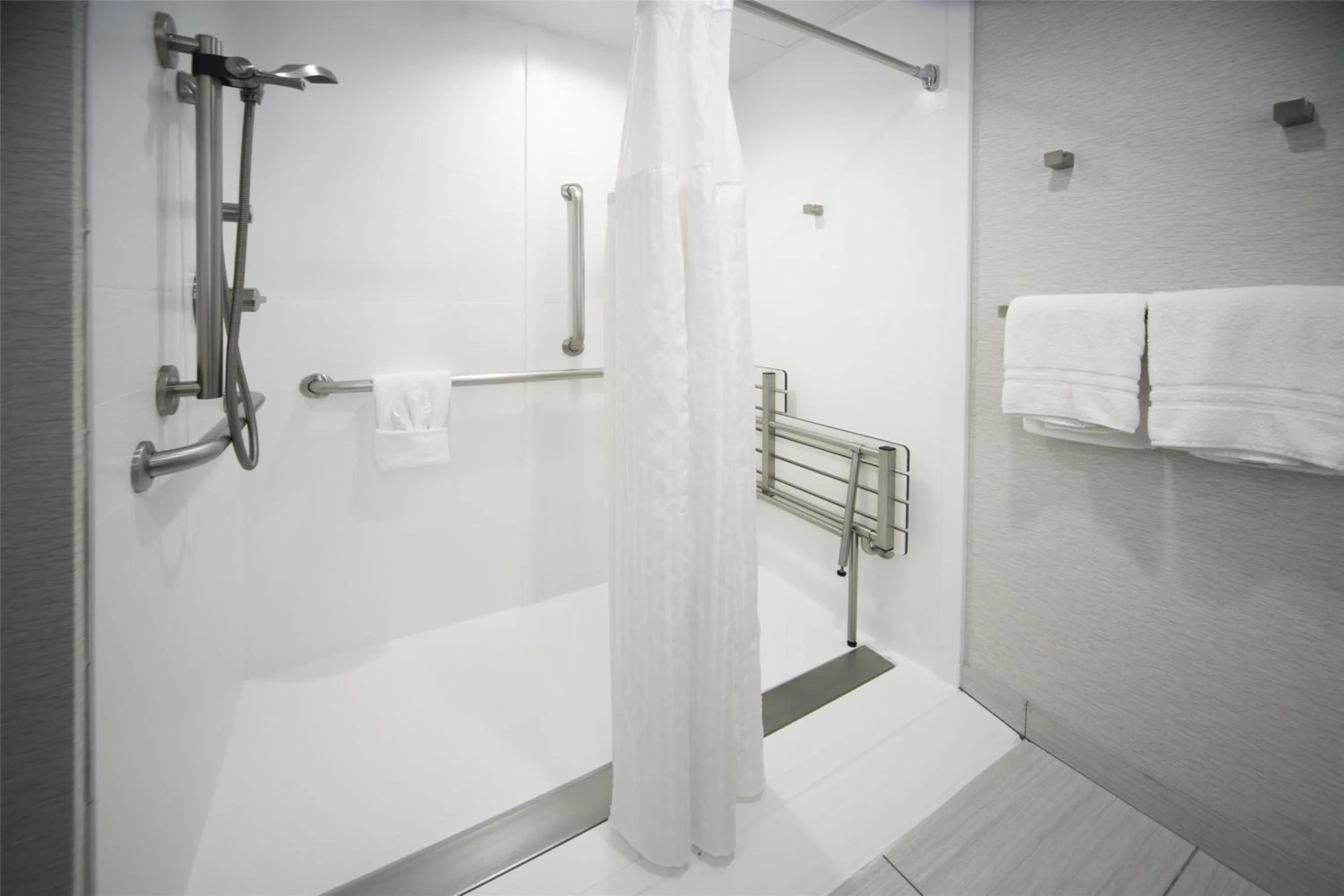 Bathroom in Hilton Garden Inn Fayetteville/Fort Bragg