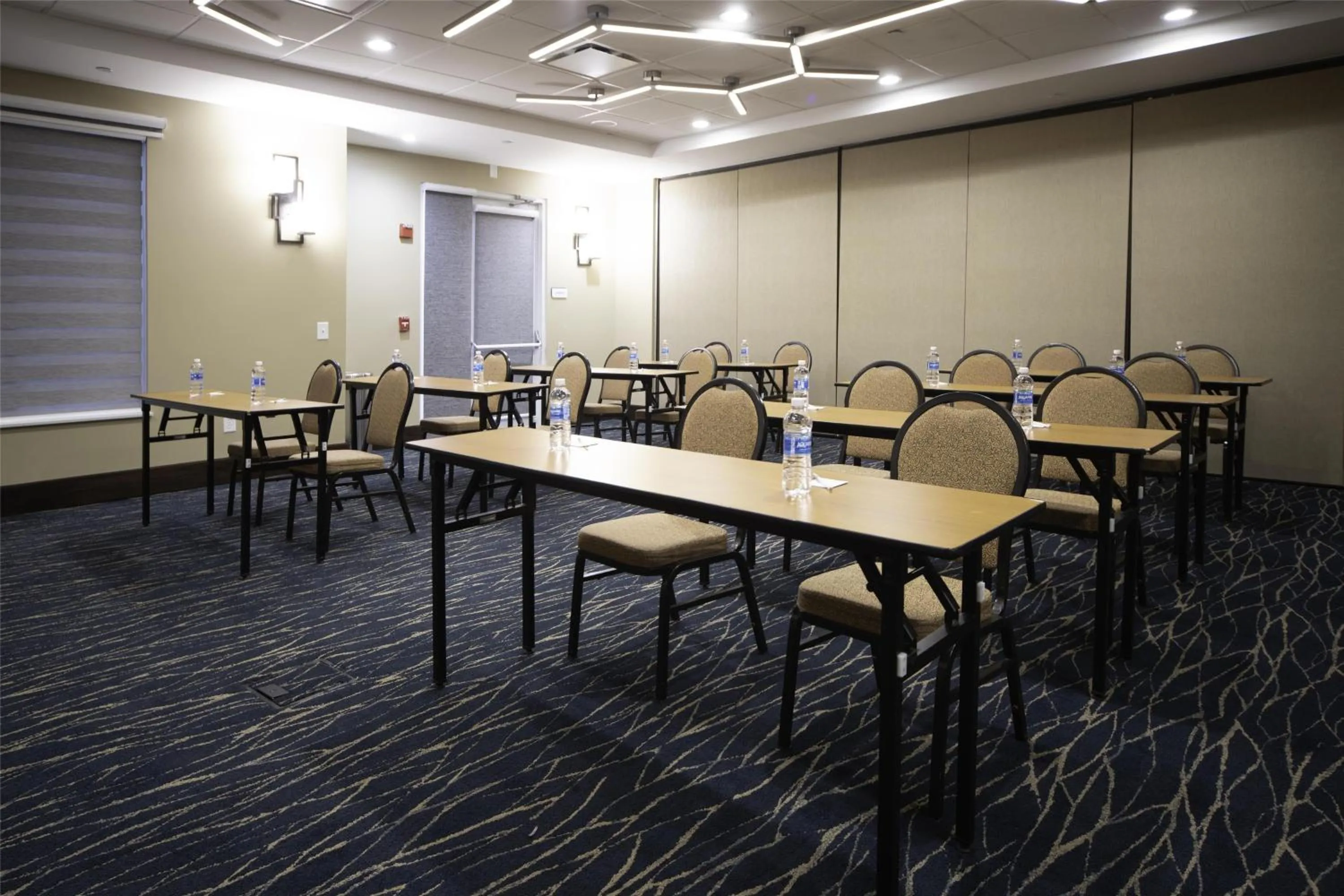 Meeting/conference room in Hilton Garden Inn Fayetteville/Fort Bragg