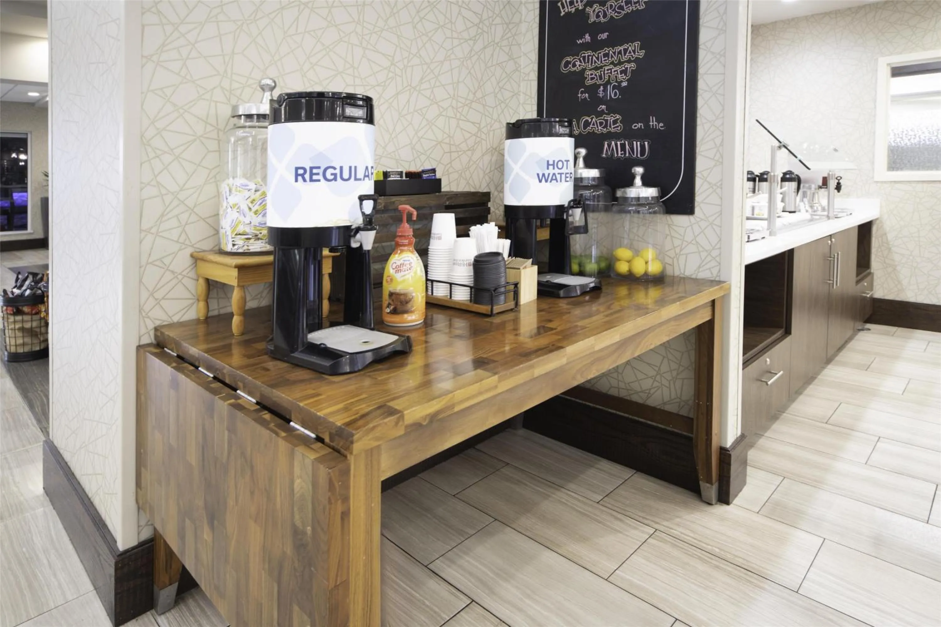 Breakfast in Hilton Garden Inn Fayetteville/Fort Bragg