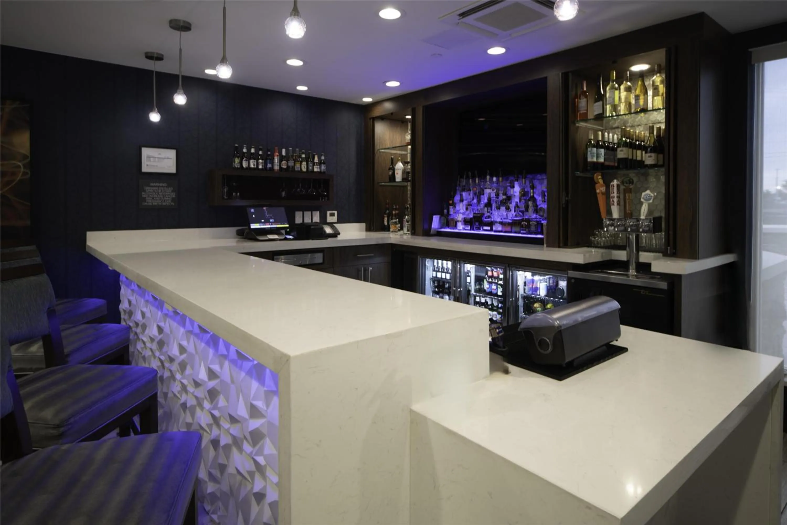 Lounge or bar in Hilton Garden Inn Fayetteville/Fort Bragg