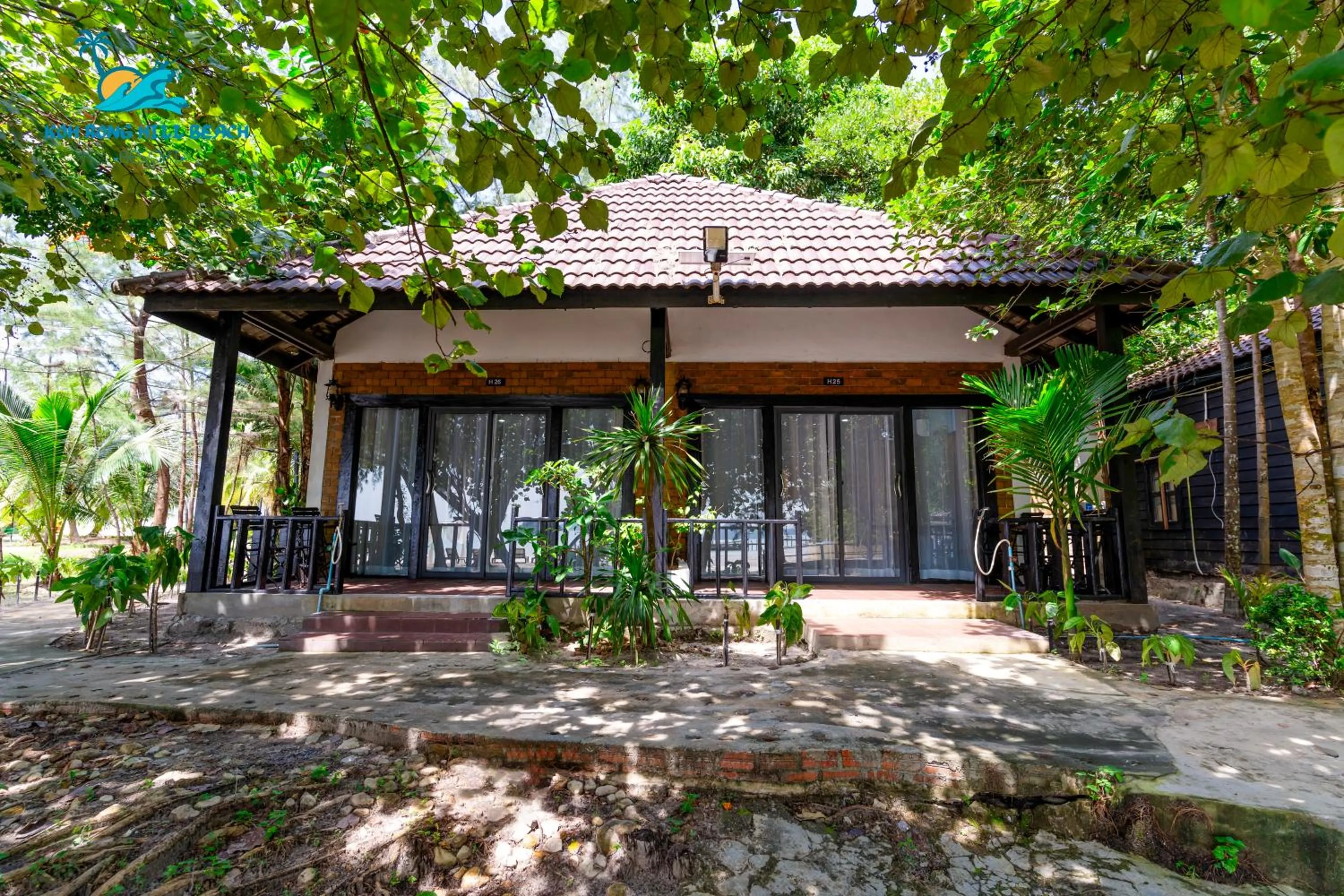Property building in Koh Rong Hill Beach Resort