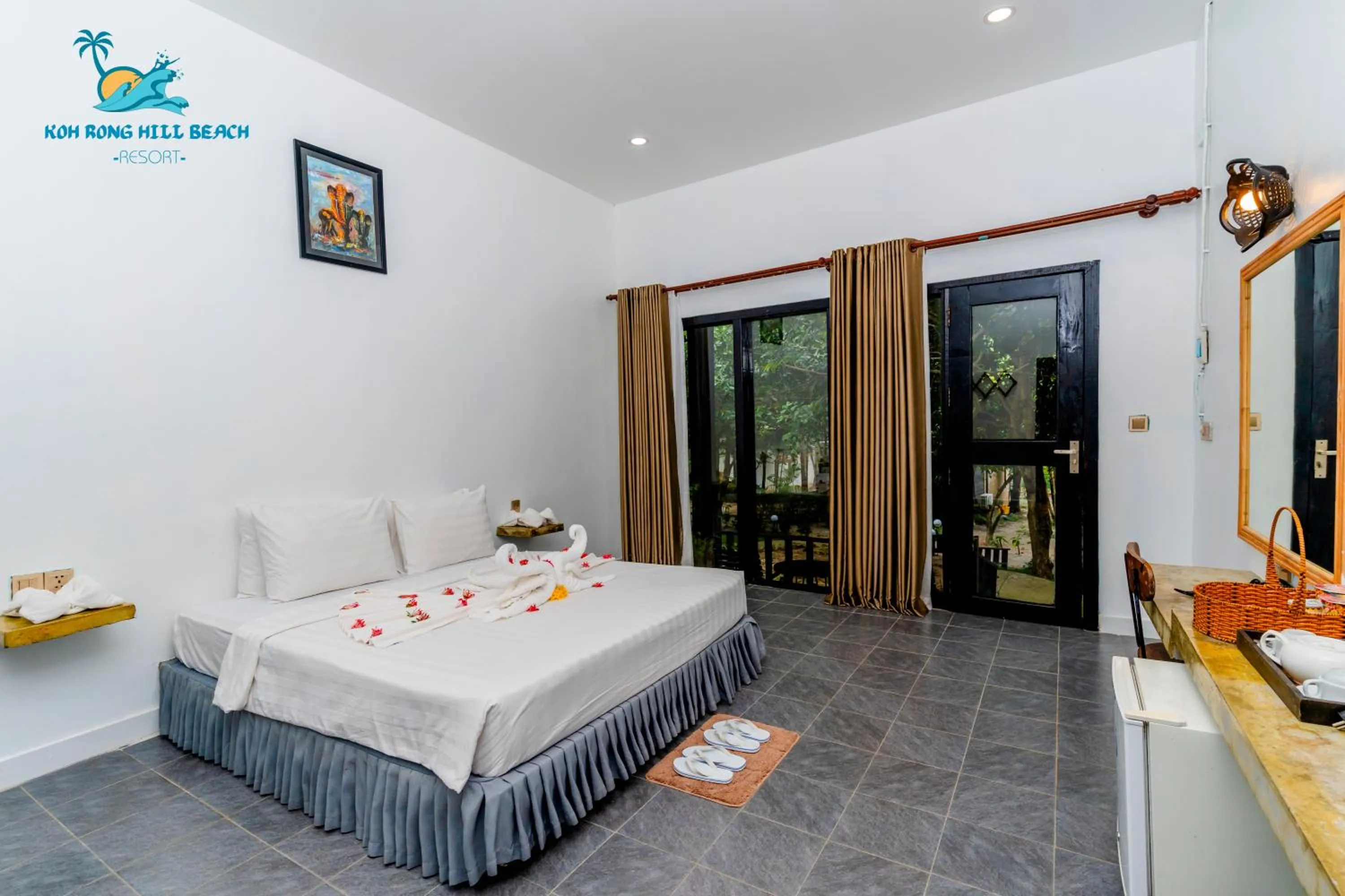 Photo of the whole room, Bed in Koh Rong Hill Beach Resort
