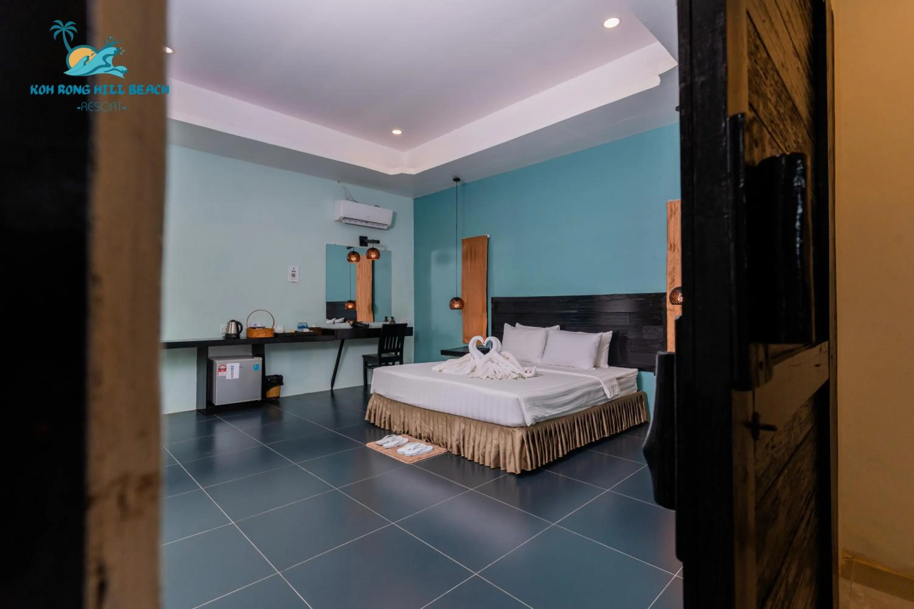 Photo of the whole room, Bed in Koh Rong Hill Beach Resort