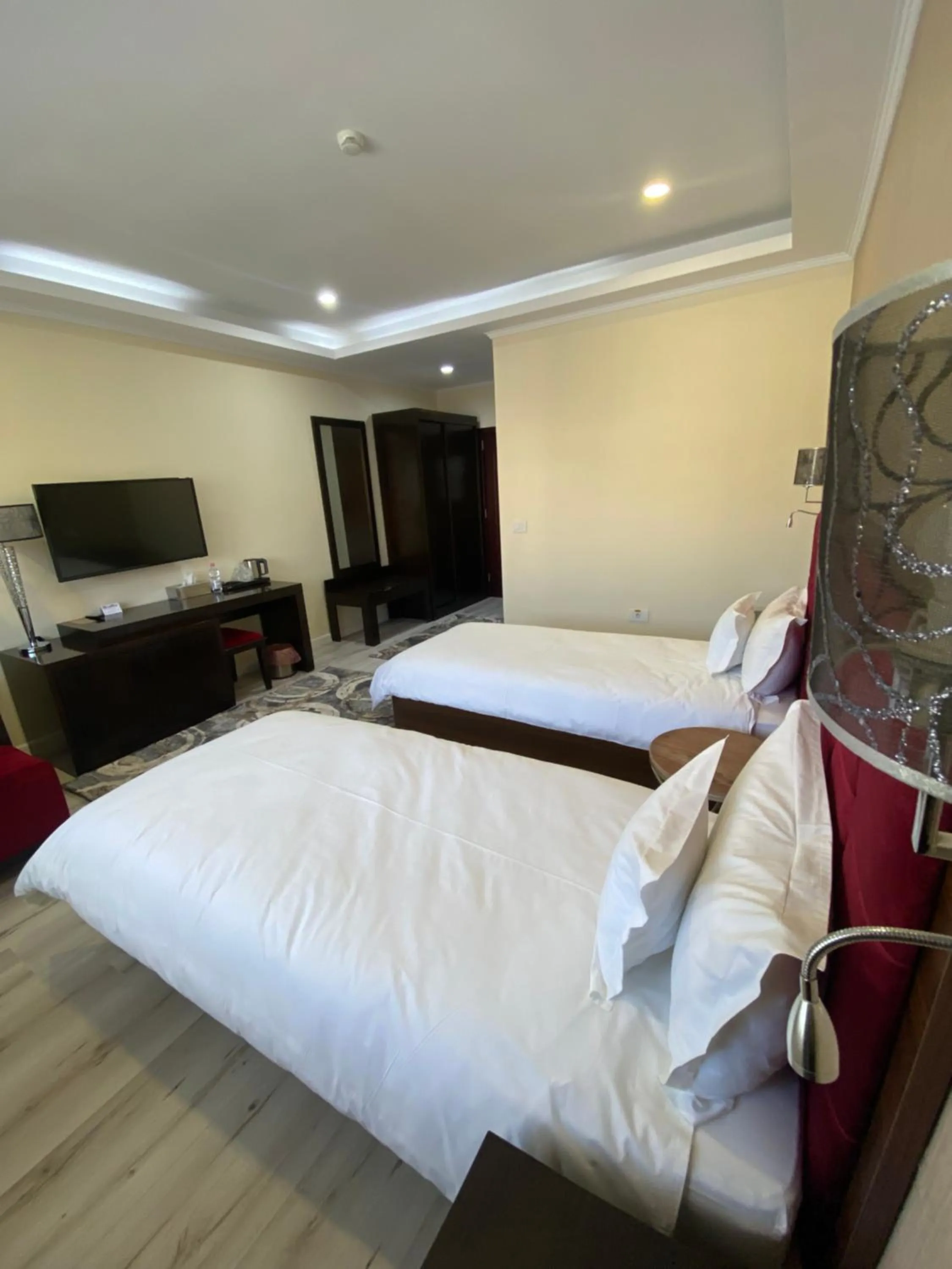 Bed in Hotel Terra Iasi