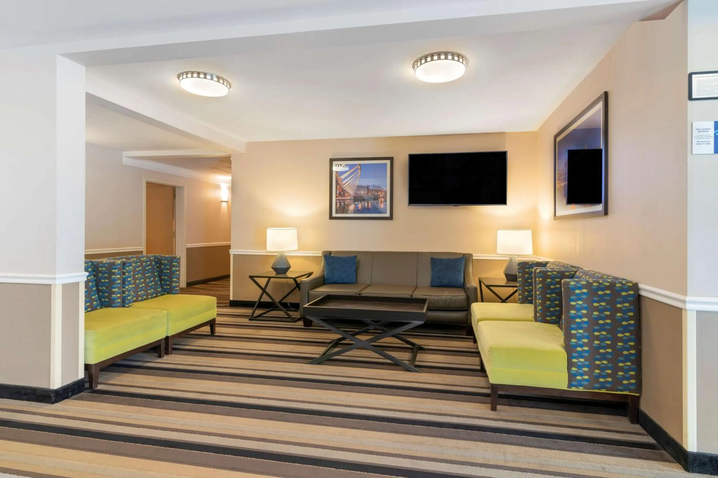 Lobby or reception in Best Western PLUS Executive Court Inn & Conference Center