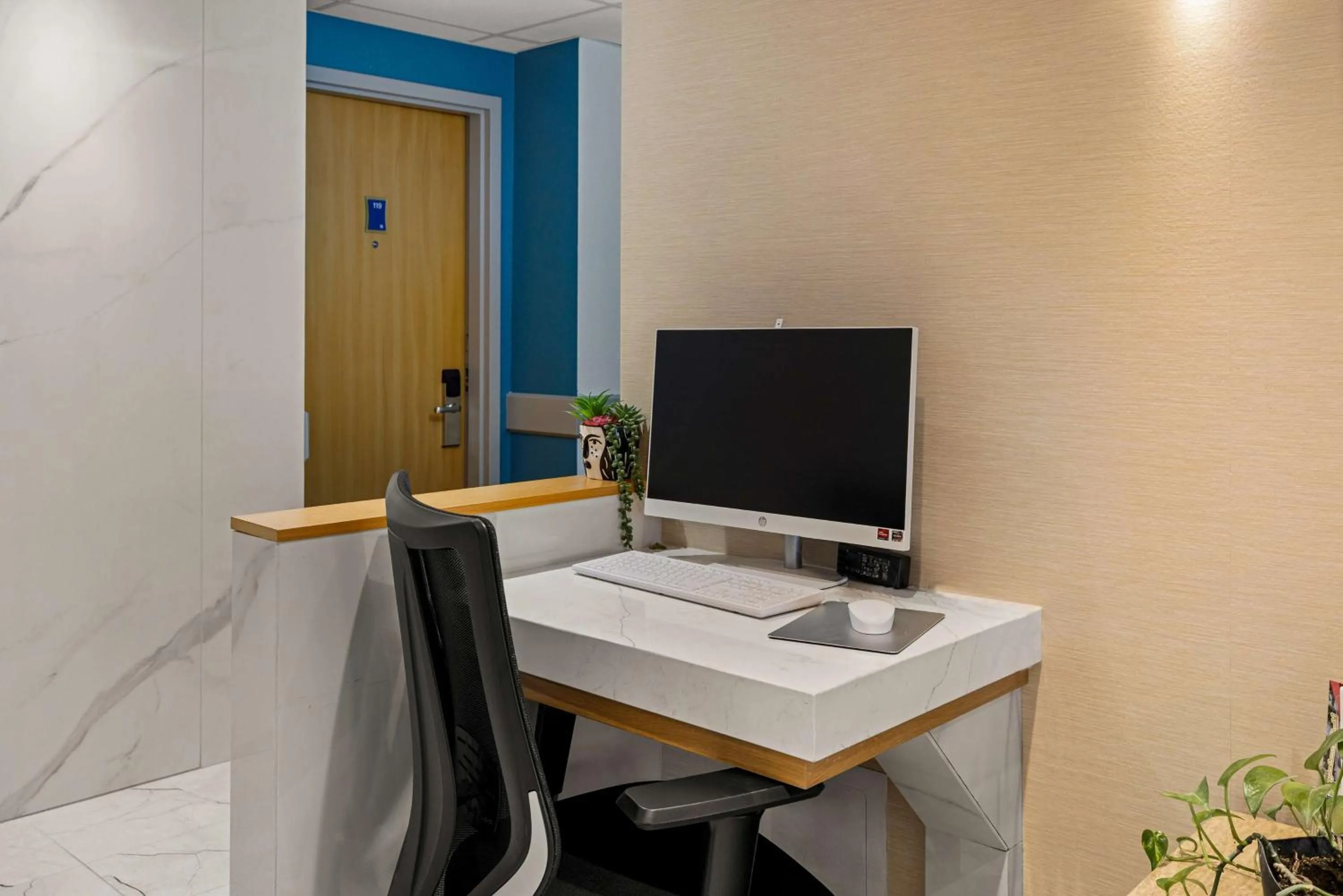 Business facilities in SureStay Plus by Best Western Brooks