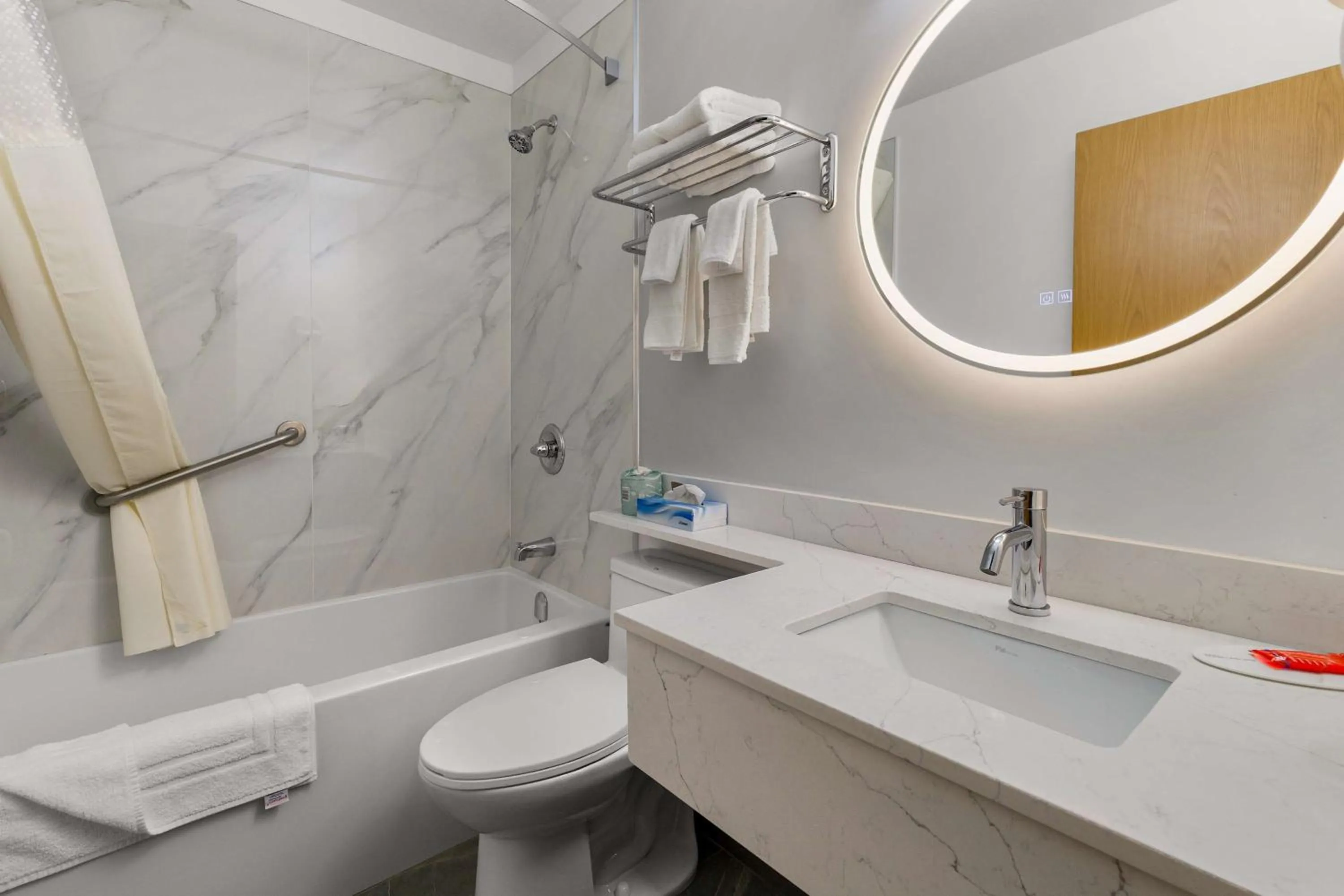 Shower in SureStay Plus by Best Western Brooks