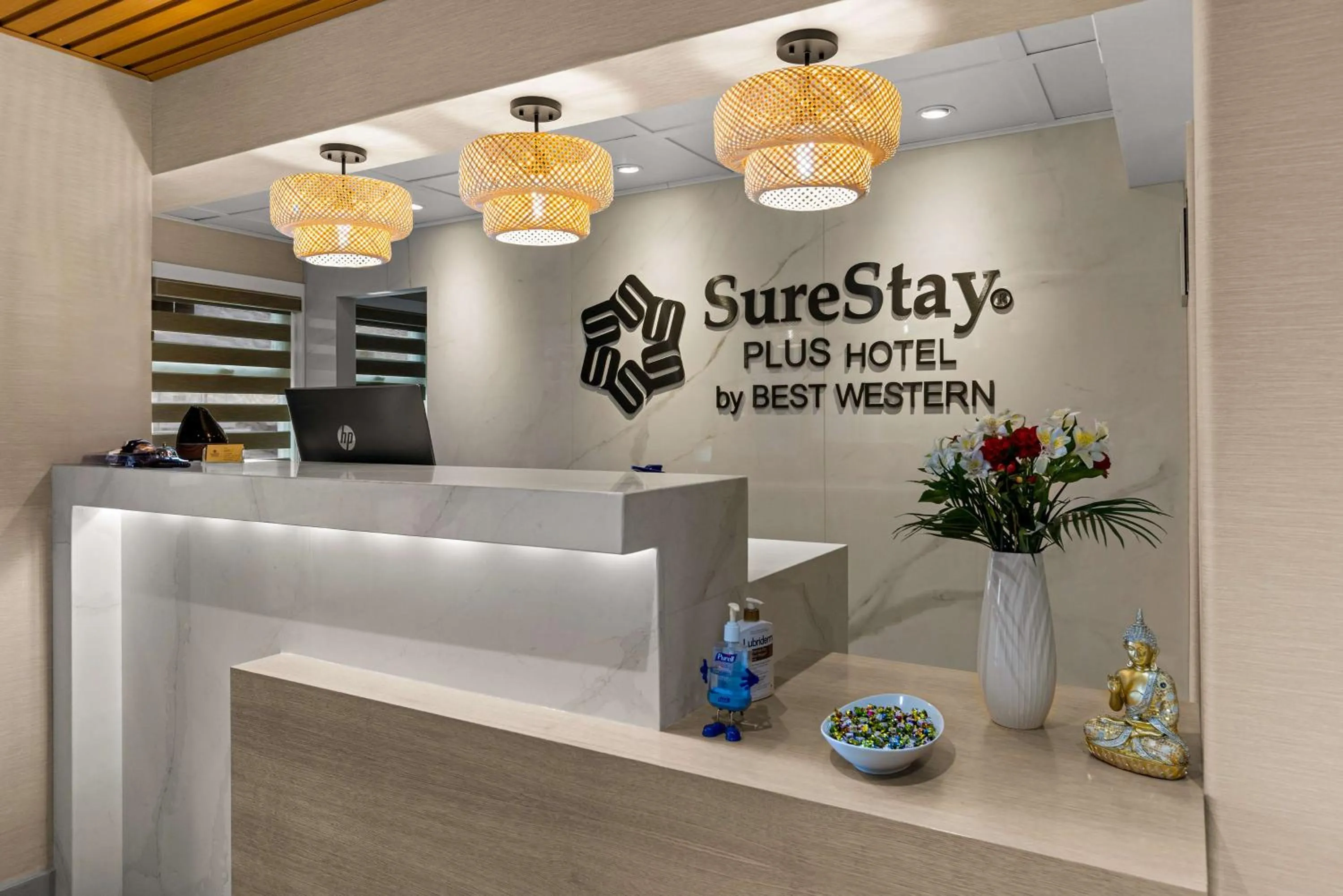 Lobby or reception in SureStay Plus by Best Western Brooks