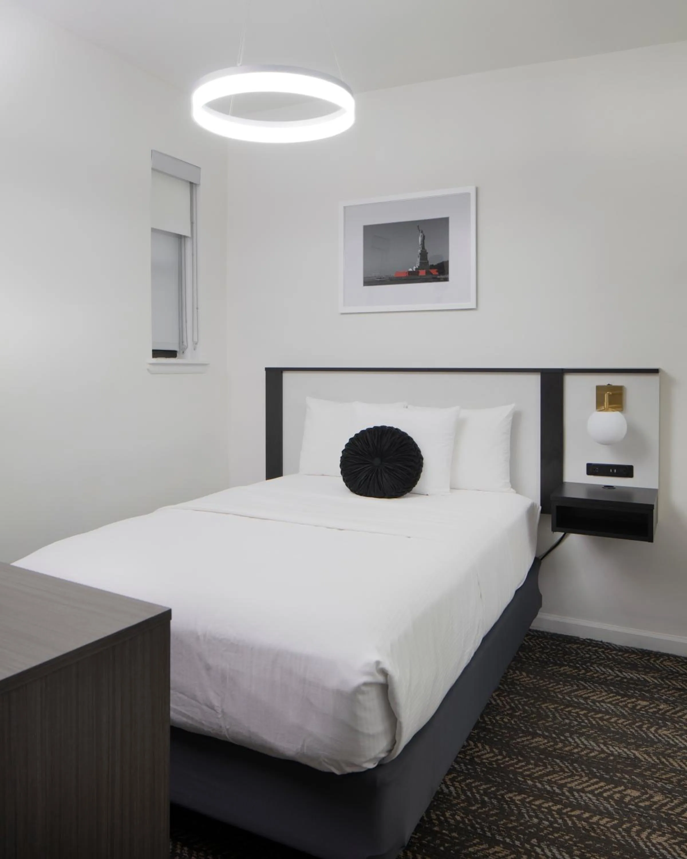 Bedroom, Bed in Ramada by Wyndham Jersey City