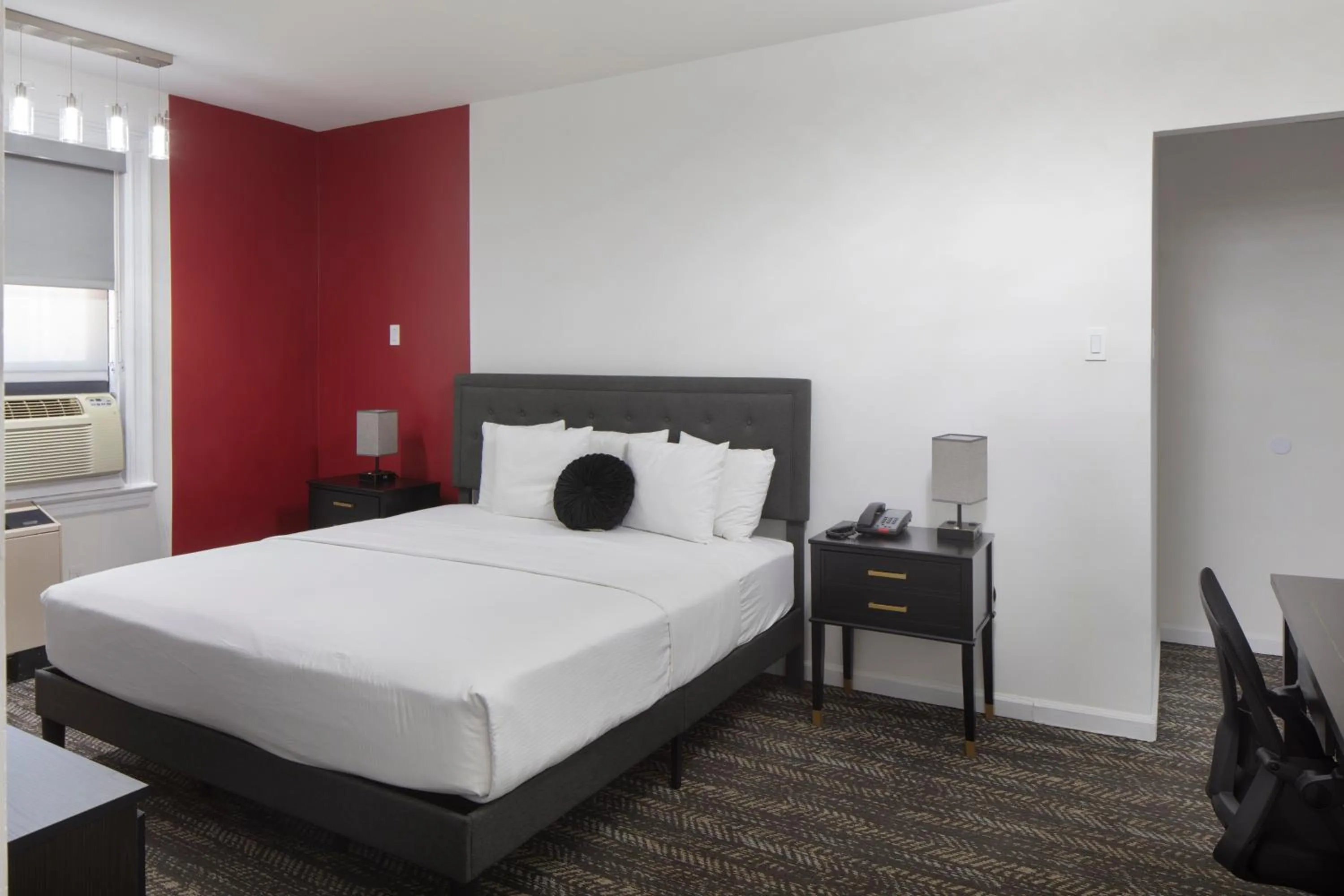 Bedroom, Bed in Ramada by Wyndham Jersey City