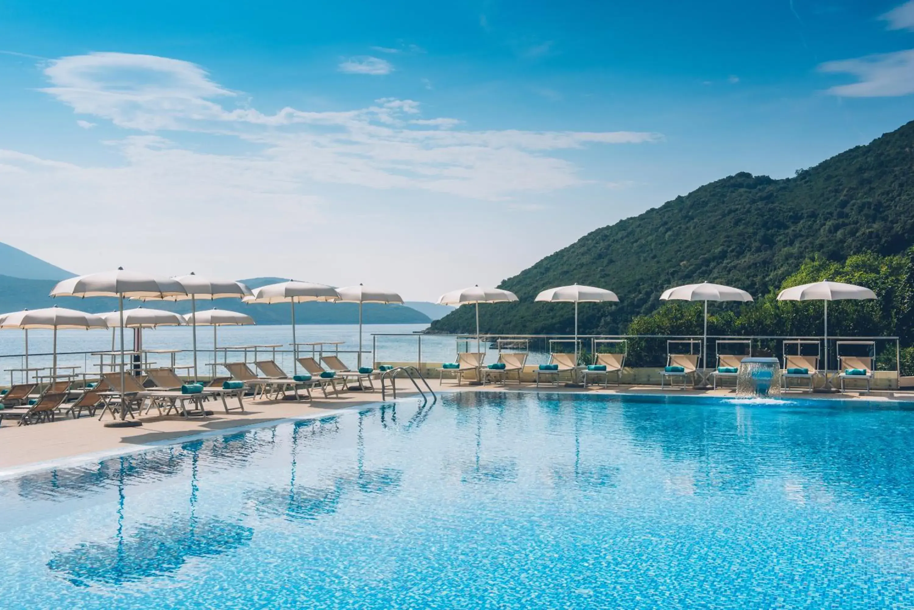 Iberostar Waves Herceg Novi All Inclusive Iberostar Waves Herceg Novi All Inclusive