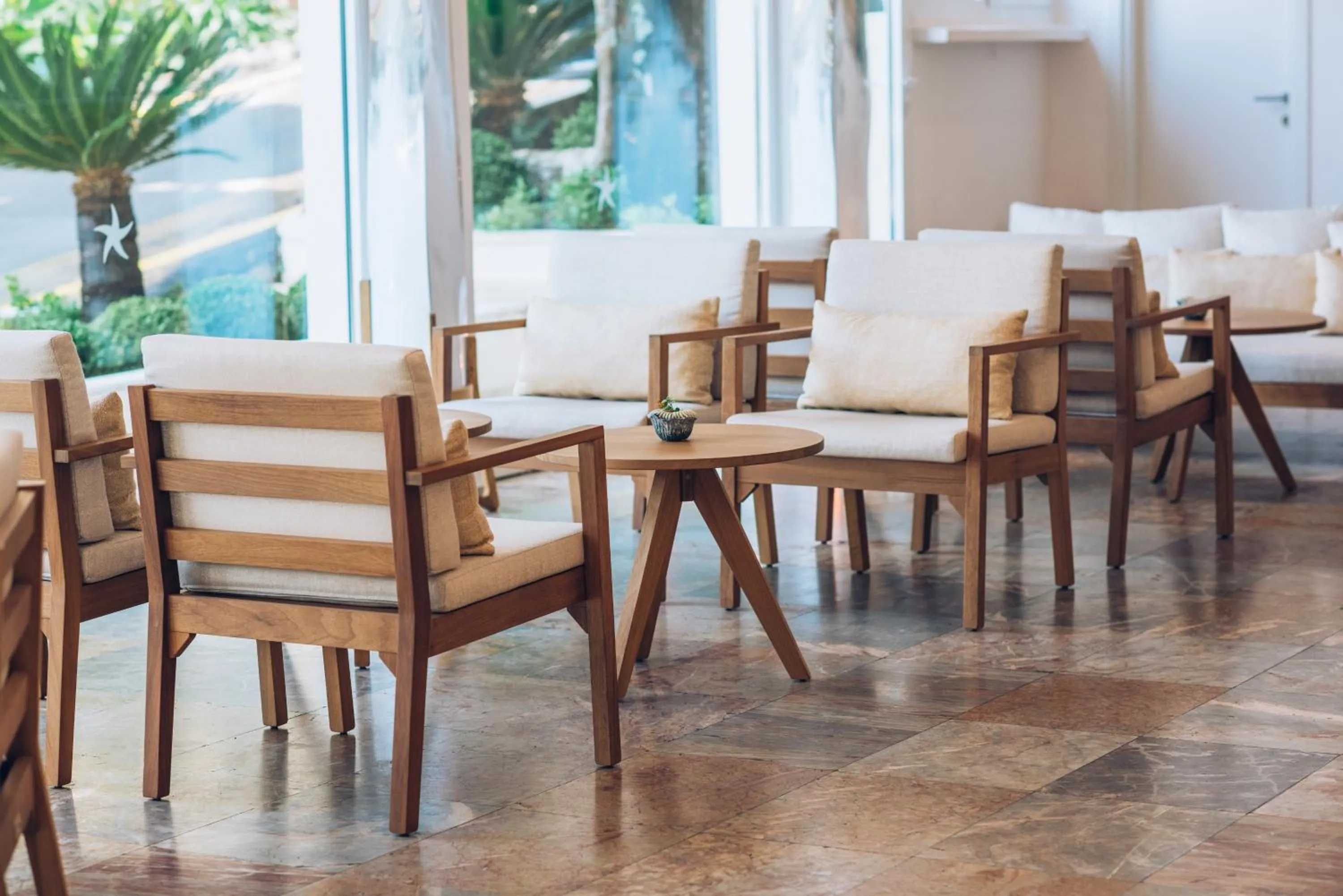 Lounge or bar in Iberostar Waves Herceg Novi All Inclusive