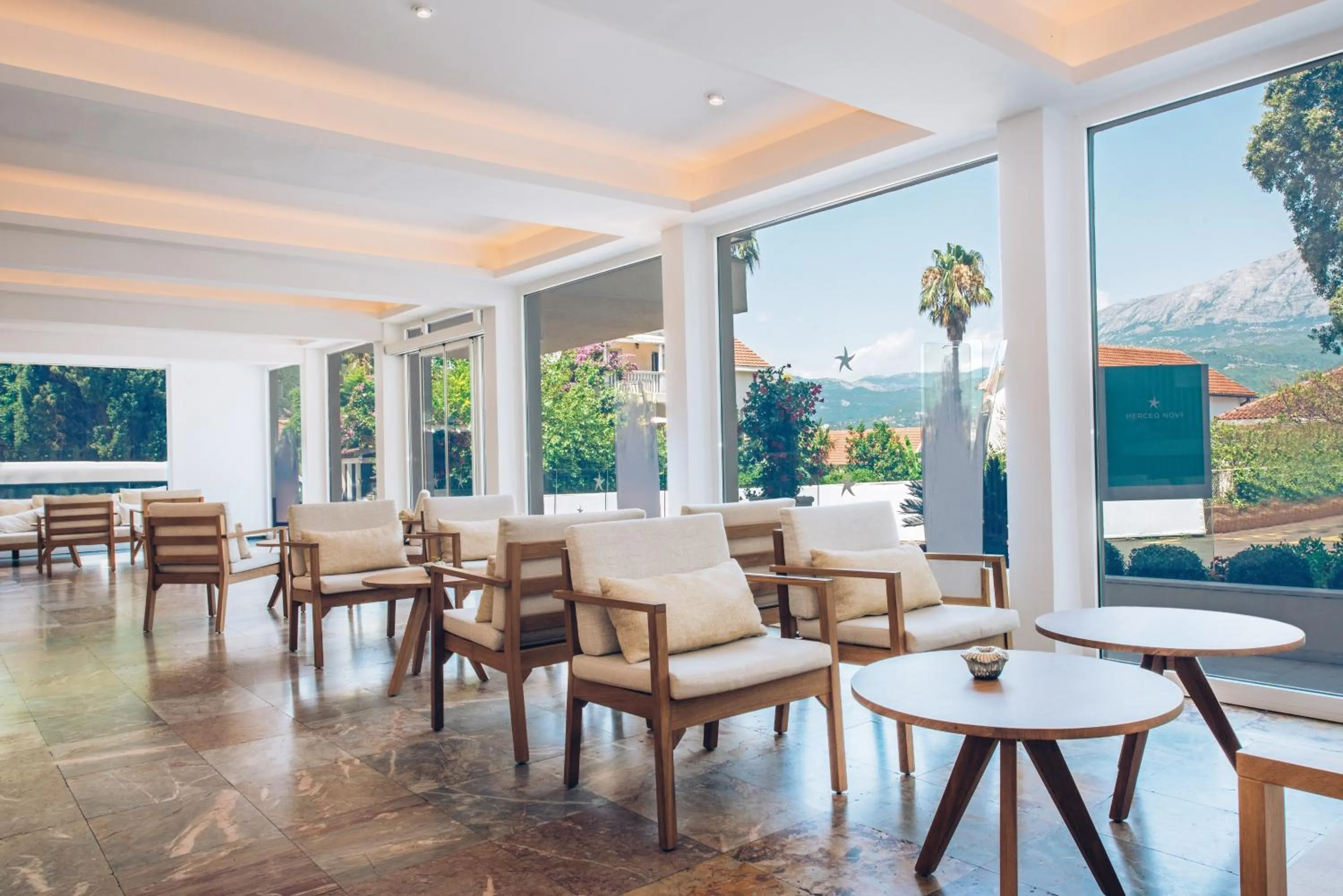 Lobby or reception in Iberostar Waves Herceg Novi All Inclusive