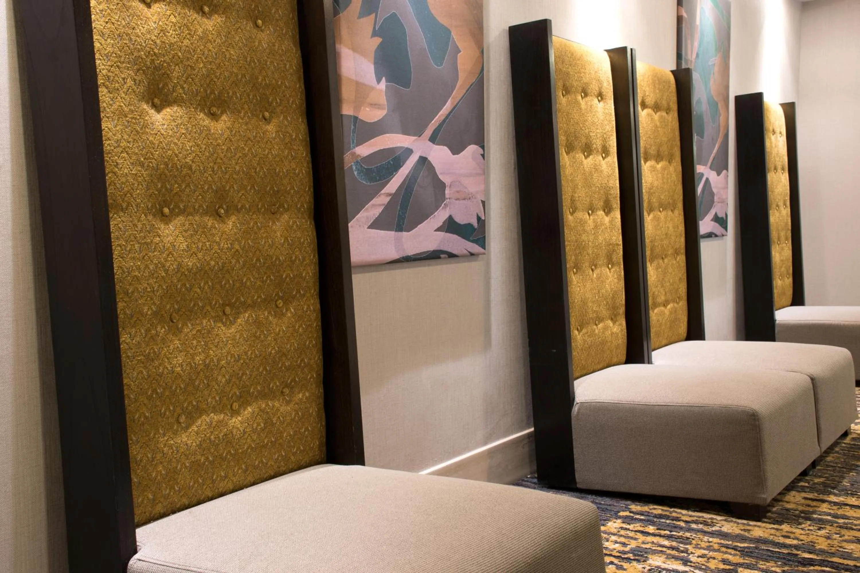 Lobby or reception in Greenstay Hotel & Suites Central