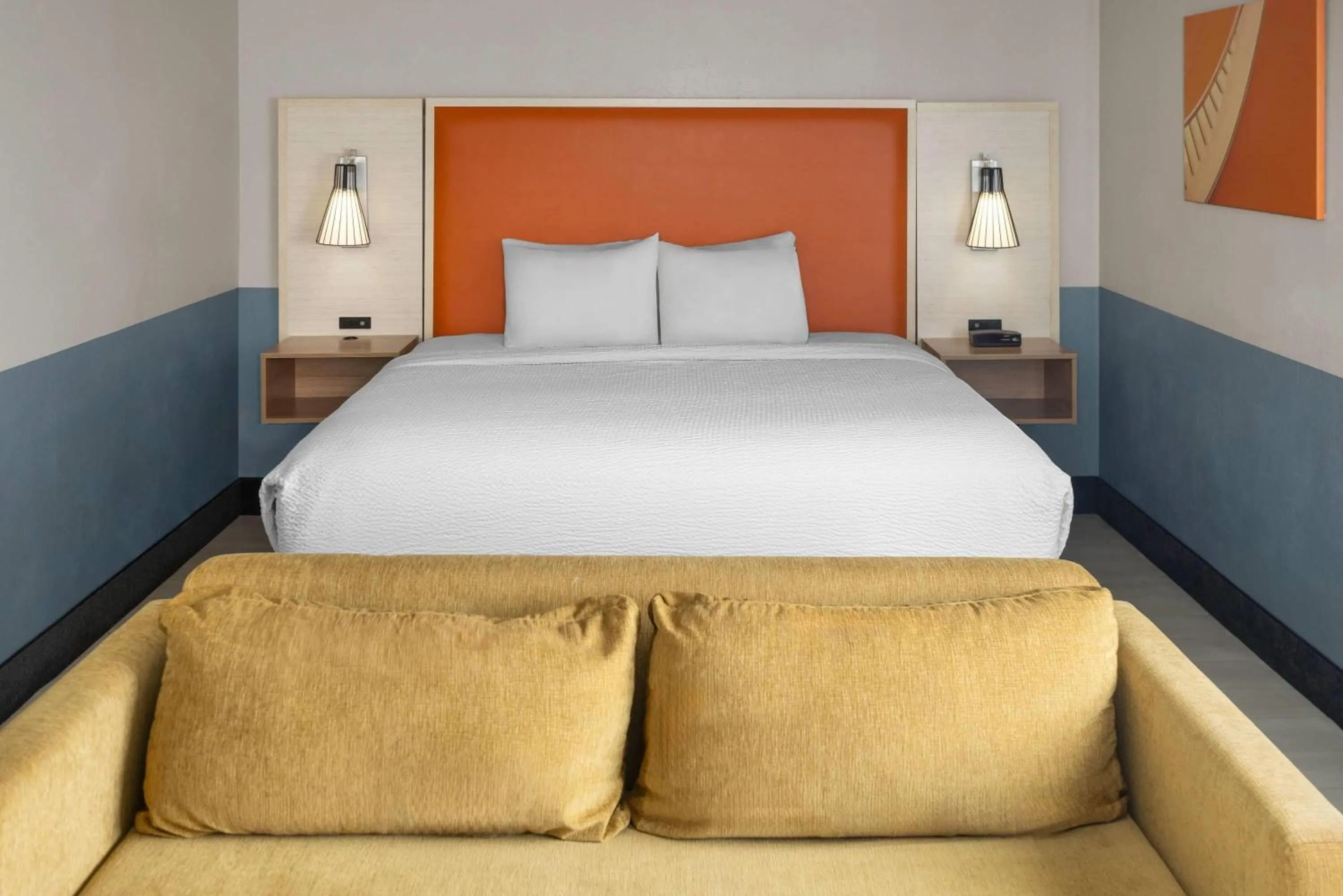 Photo of the whole room, Bed in Baymont by Wyndham Westampton