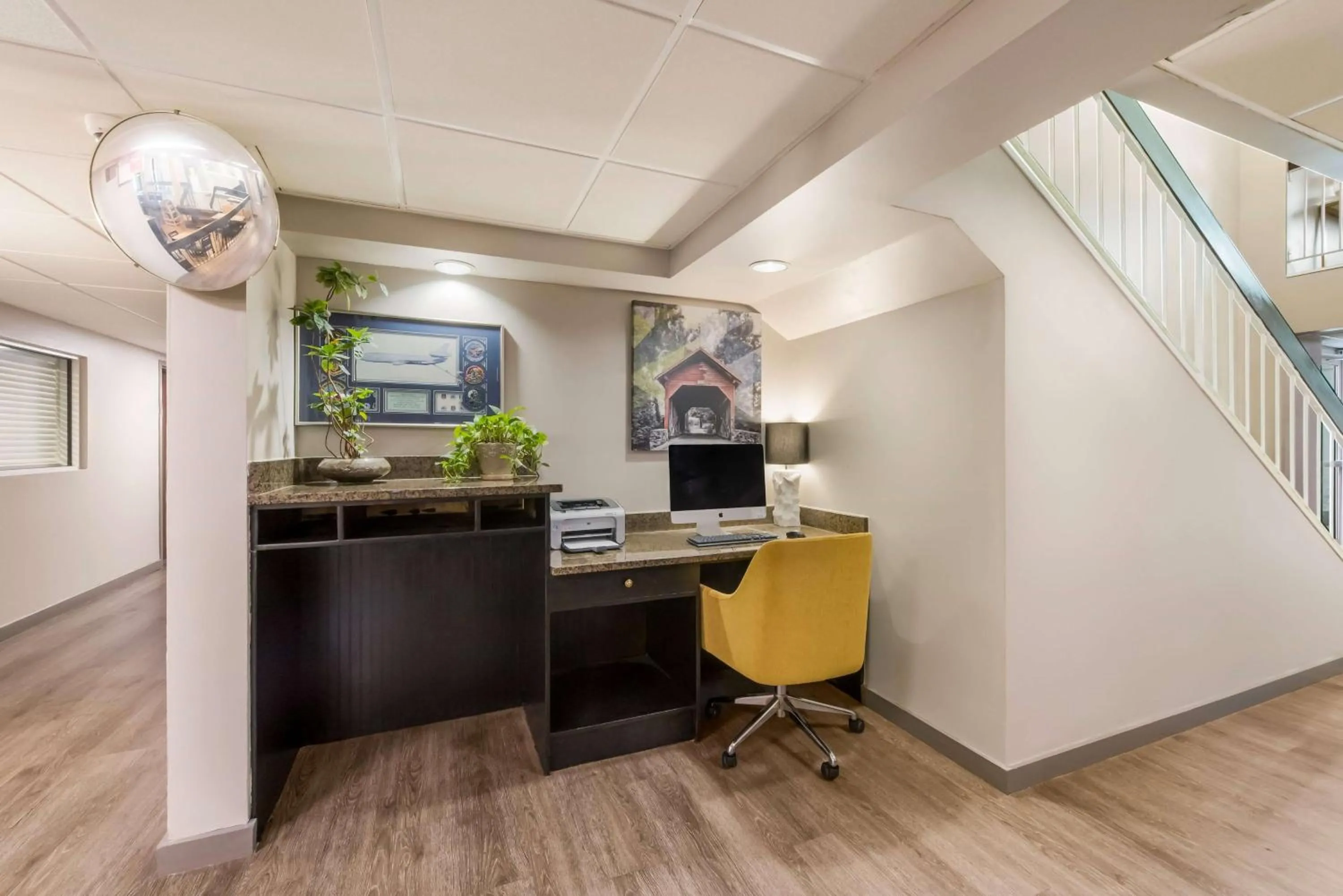 Business facilities in Best Western Burlington Inn