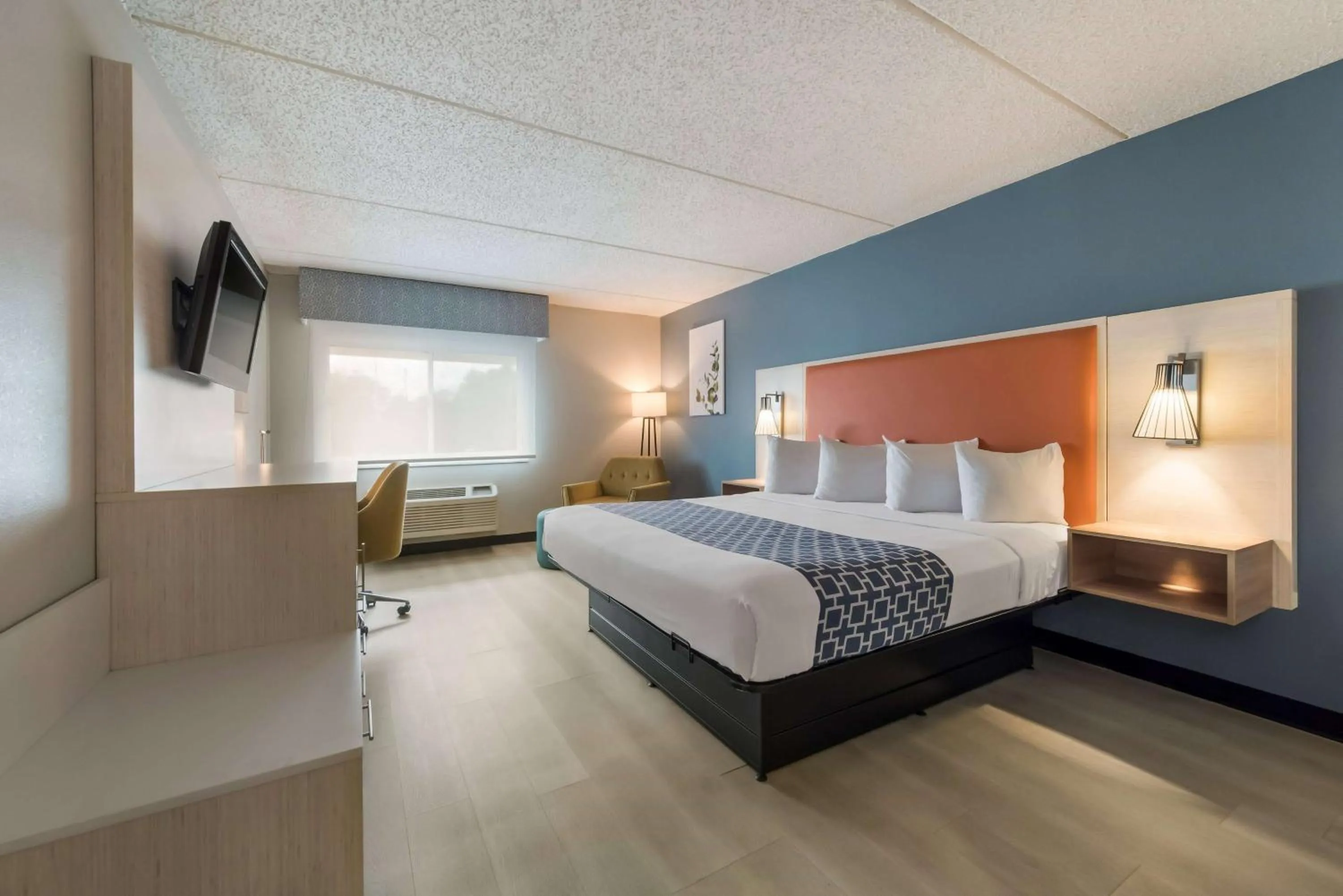 Photo of the whole room, Bed in Baymont by Wyndham Westampton