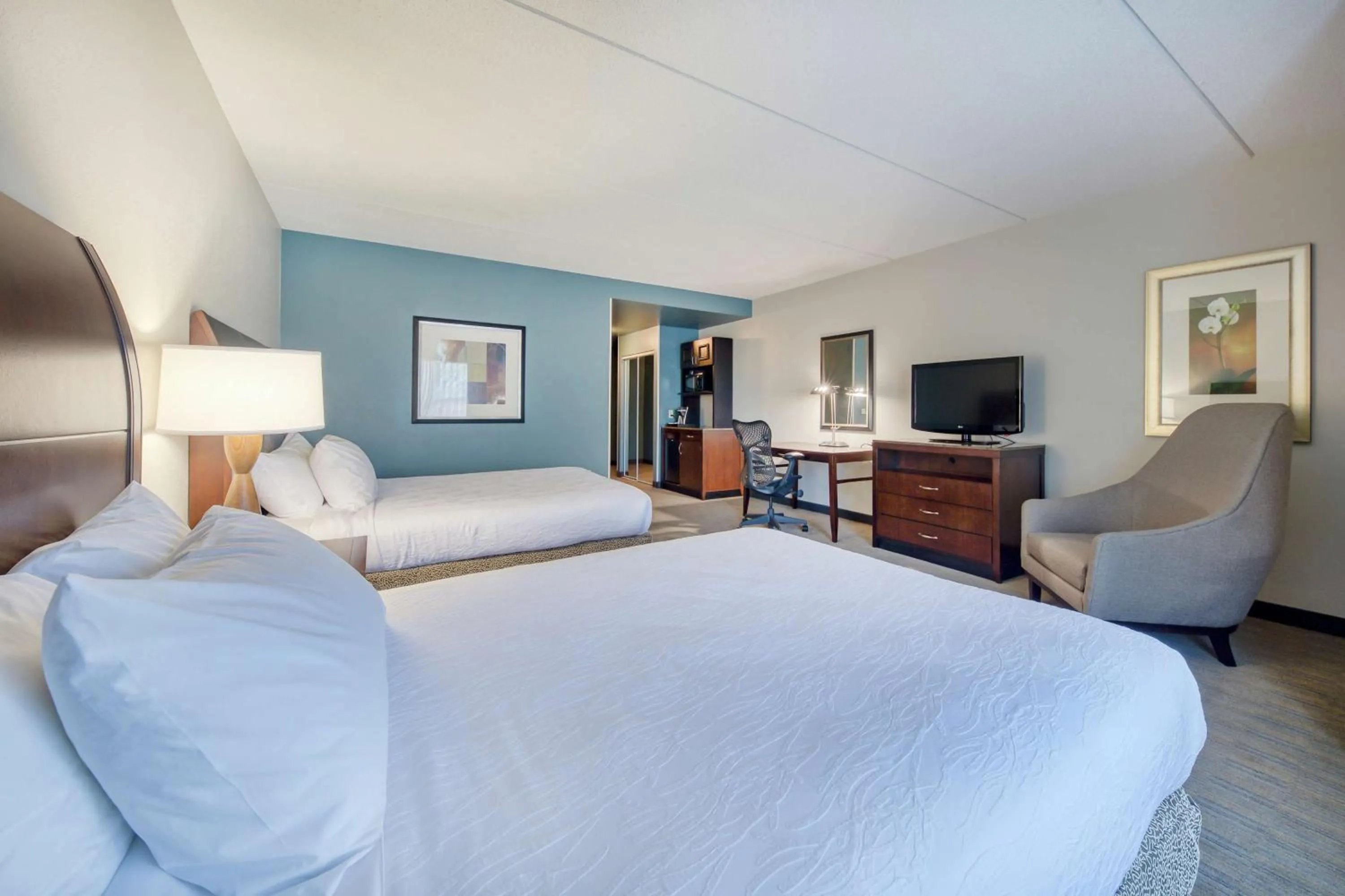 Bedroom, Bed in Hilton Garden Inn Durham Southpoint