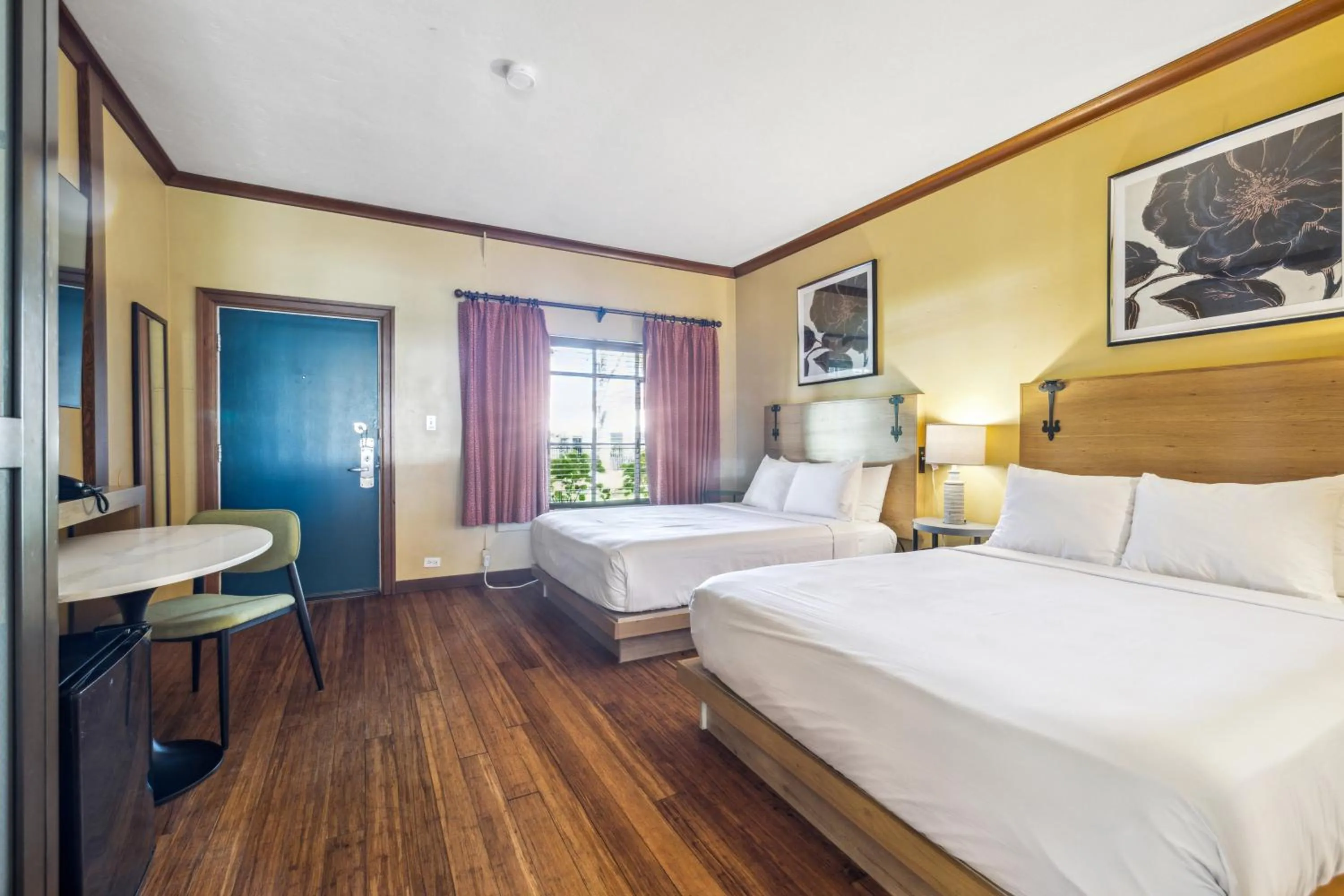 Bed in Inn Marin and Suites, an Ascend Collection Hotel