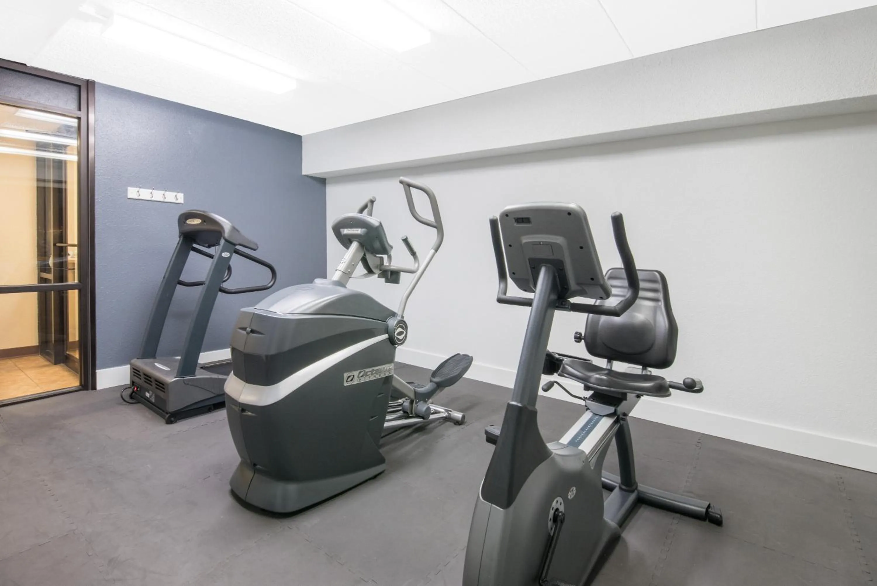 Fitness centre/facilities in Days Inn by Wyndham Sioux Falls Airport