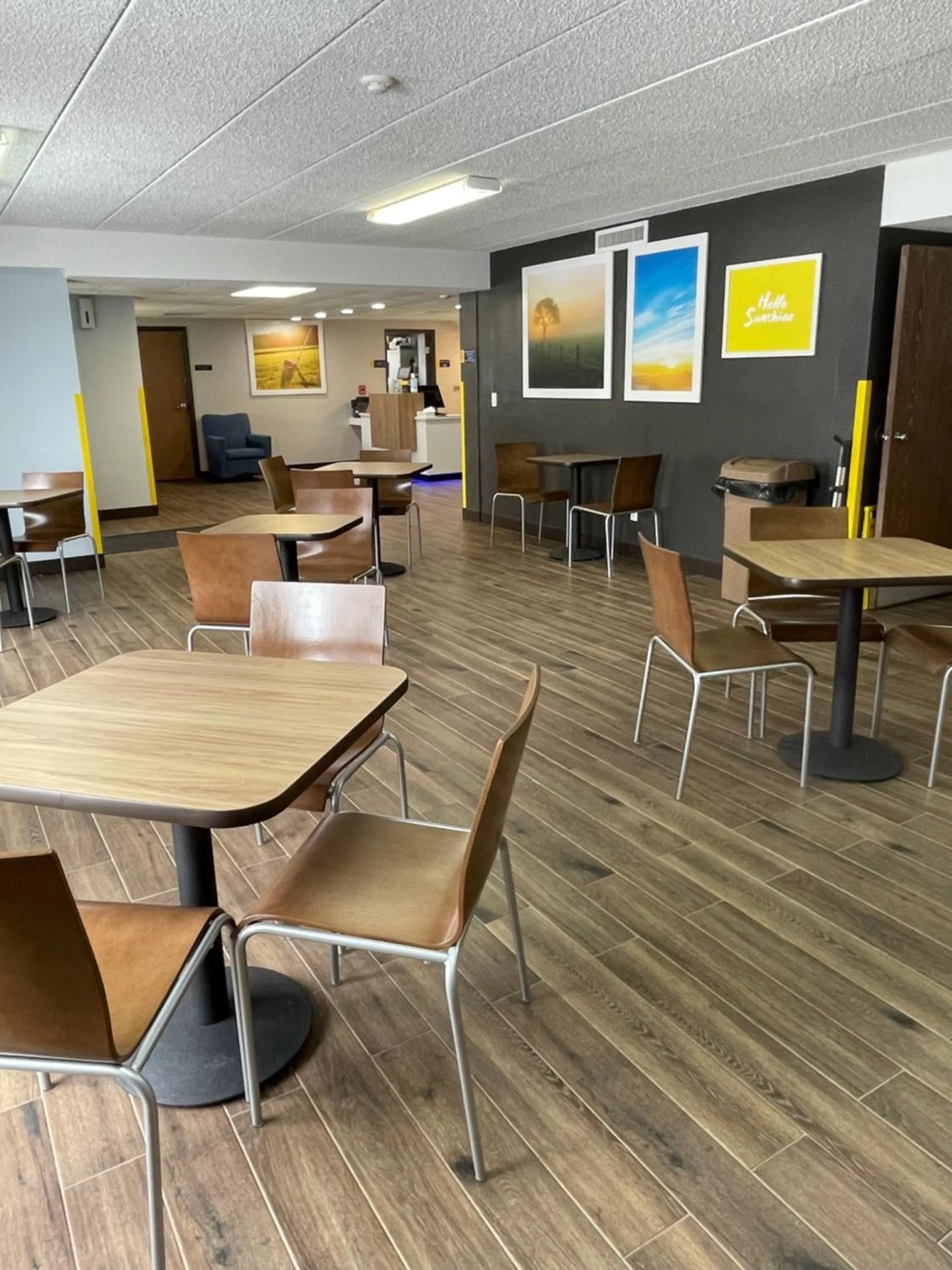 Breakfast in Days Inn by Wyndham Sioux Falls Airport