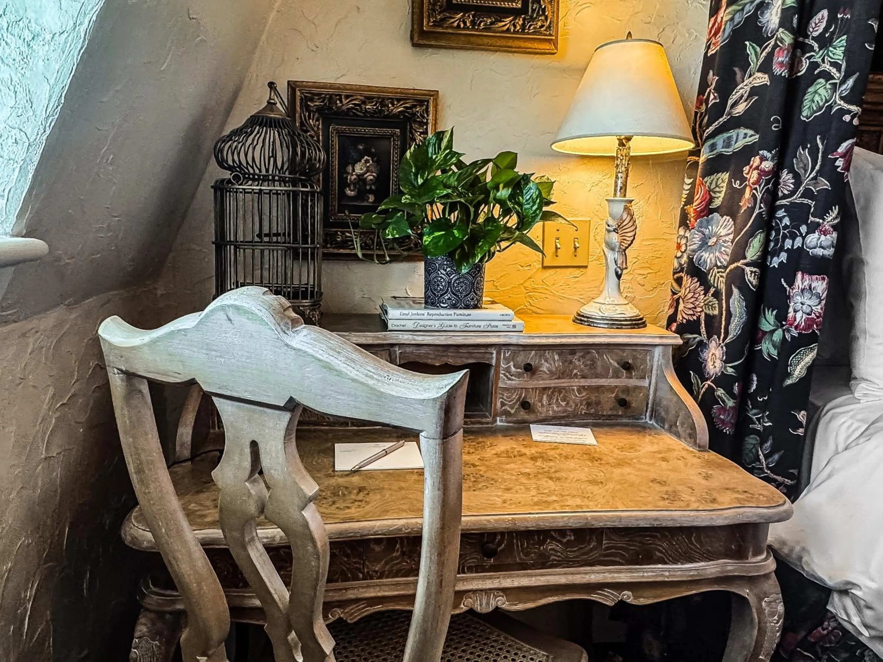 furniture in The Chanler at Cliff Walk