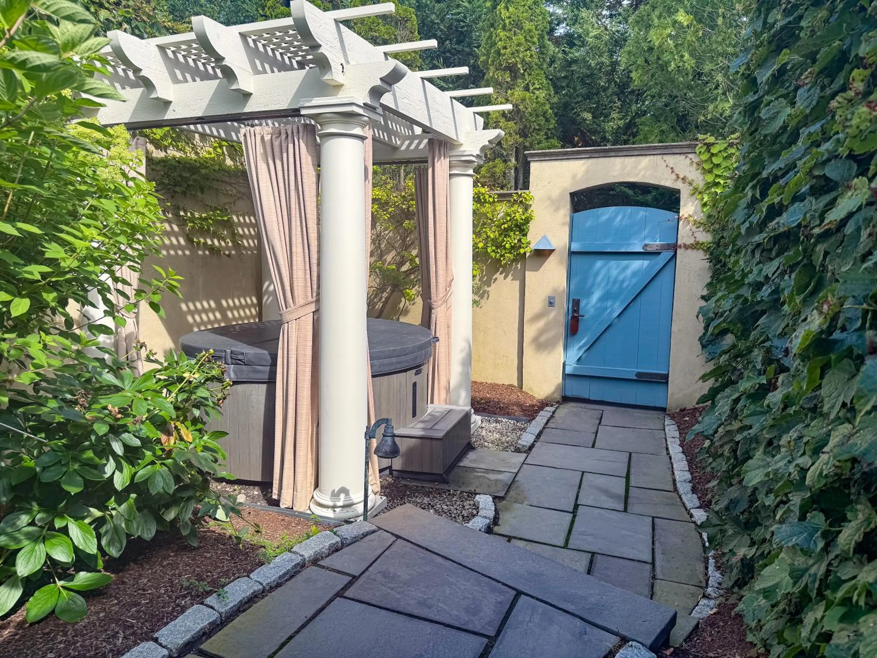 The Chanler at Cliff Walk