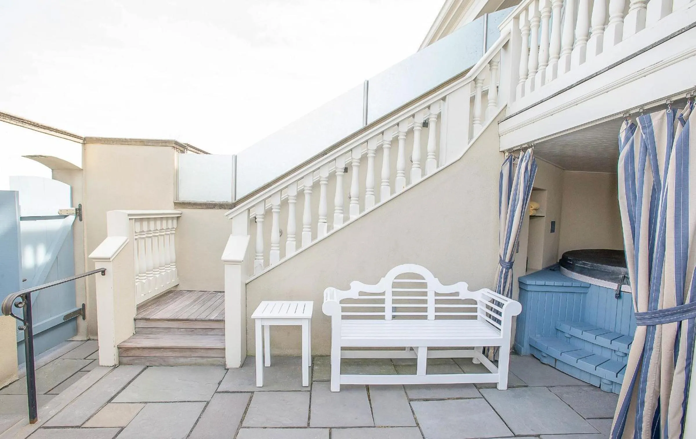 Hot Tub in The Chanler at Cliff Walk