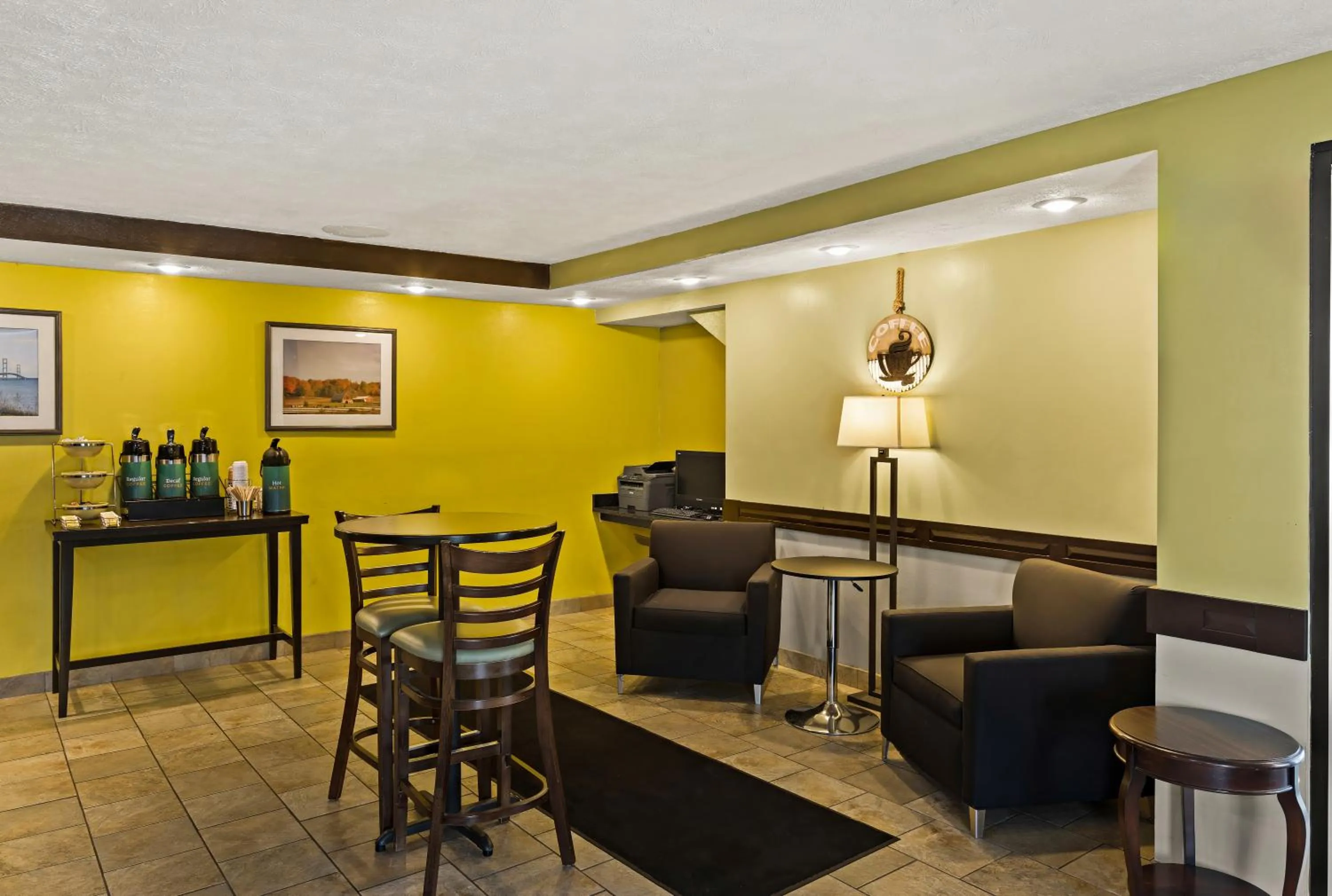 Lobby or reception in Quality Inn Traverse City