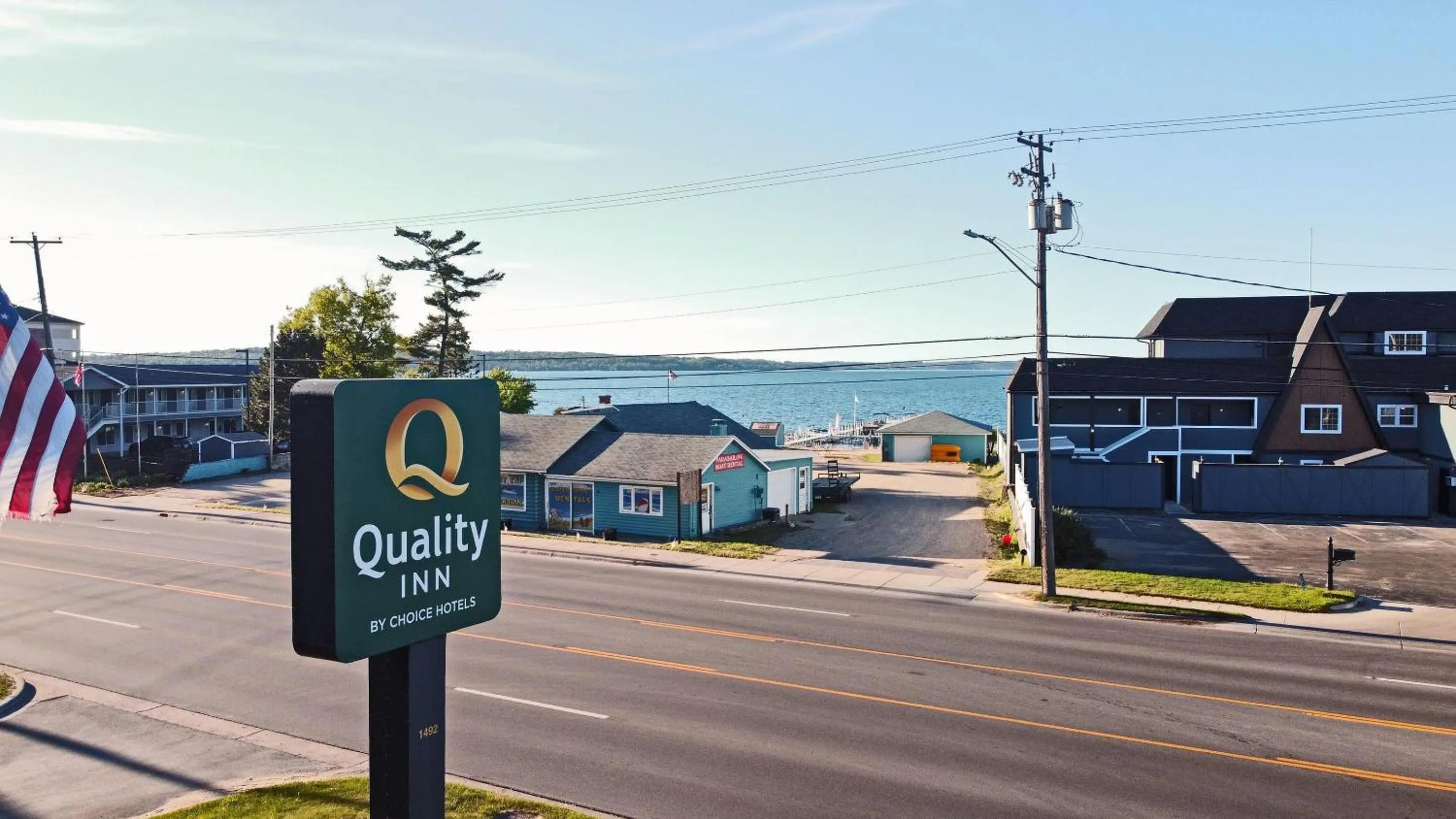 Property building in Quality Inn Traverse City