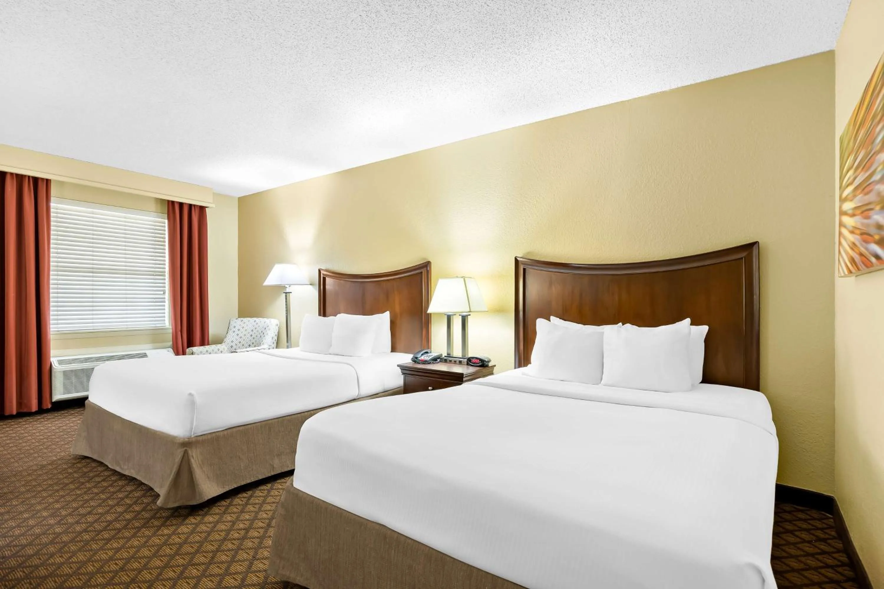 Bedroom, Bed in Best Western Coach House