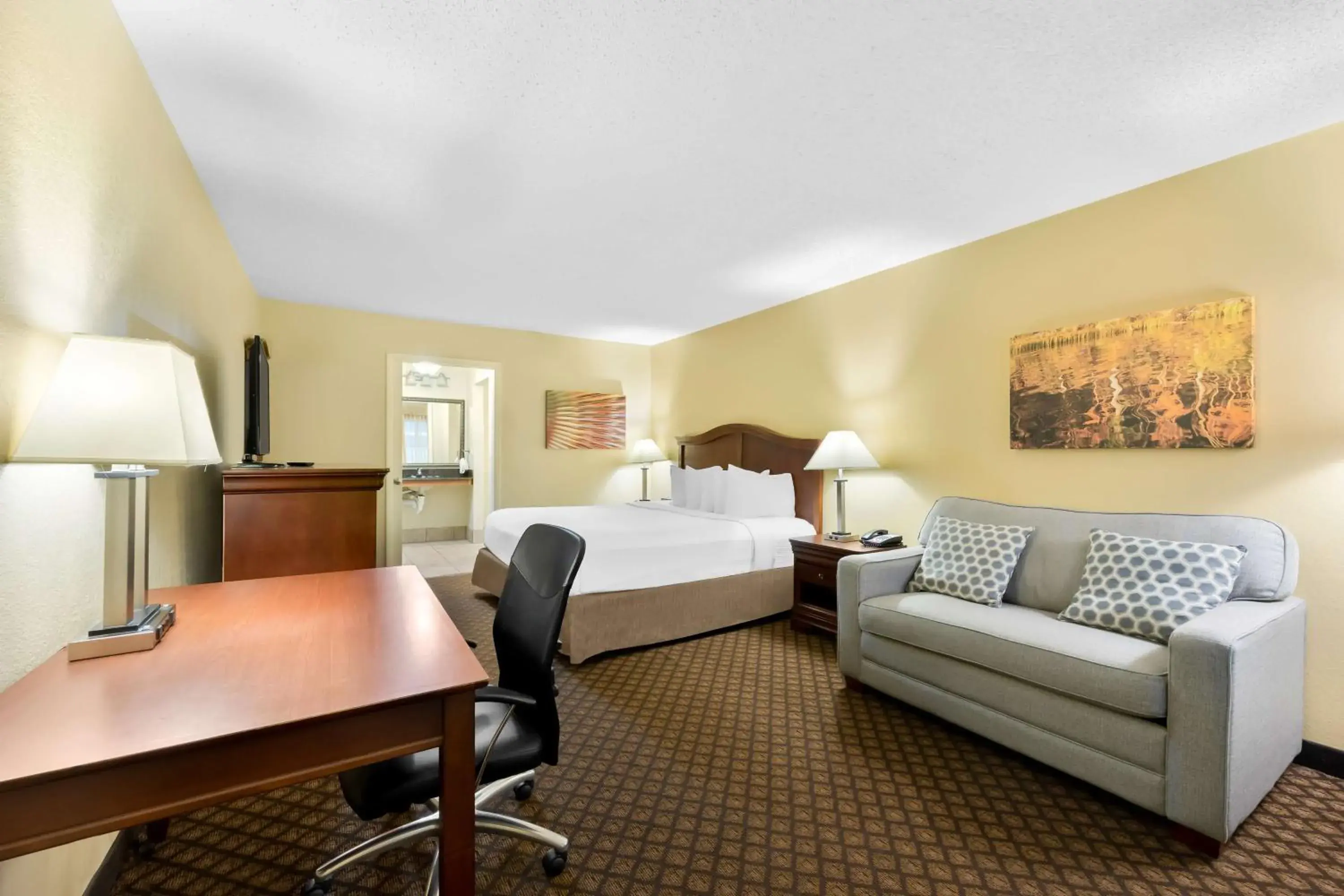 King Room - Non-Smoking in Best Western Coach House King Room - Non-Smoking in Best Western Coach House